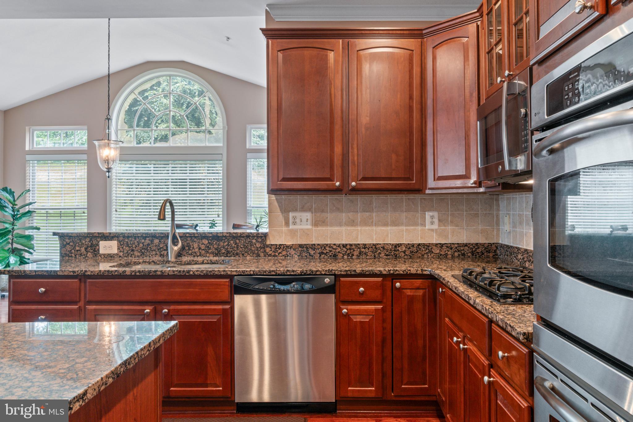 MARLBORO RIDING - Residential