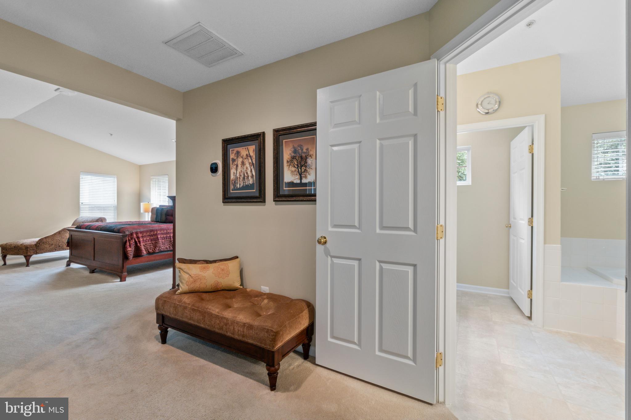 MARLBORO RIDING - Residential