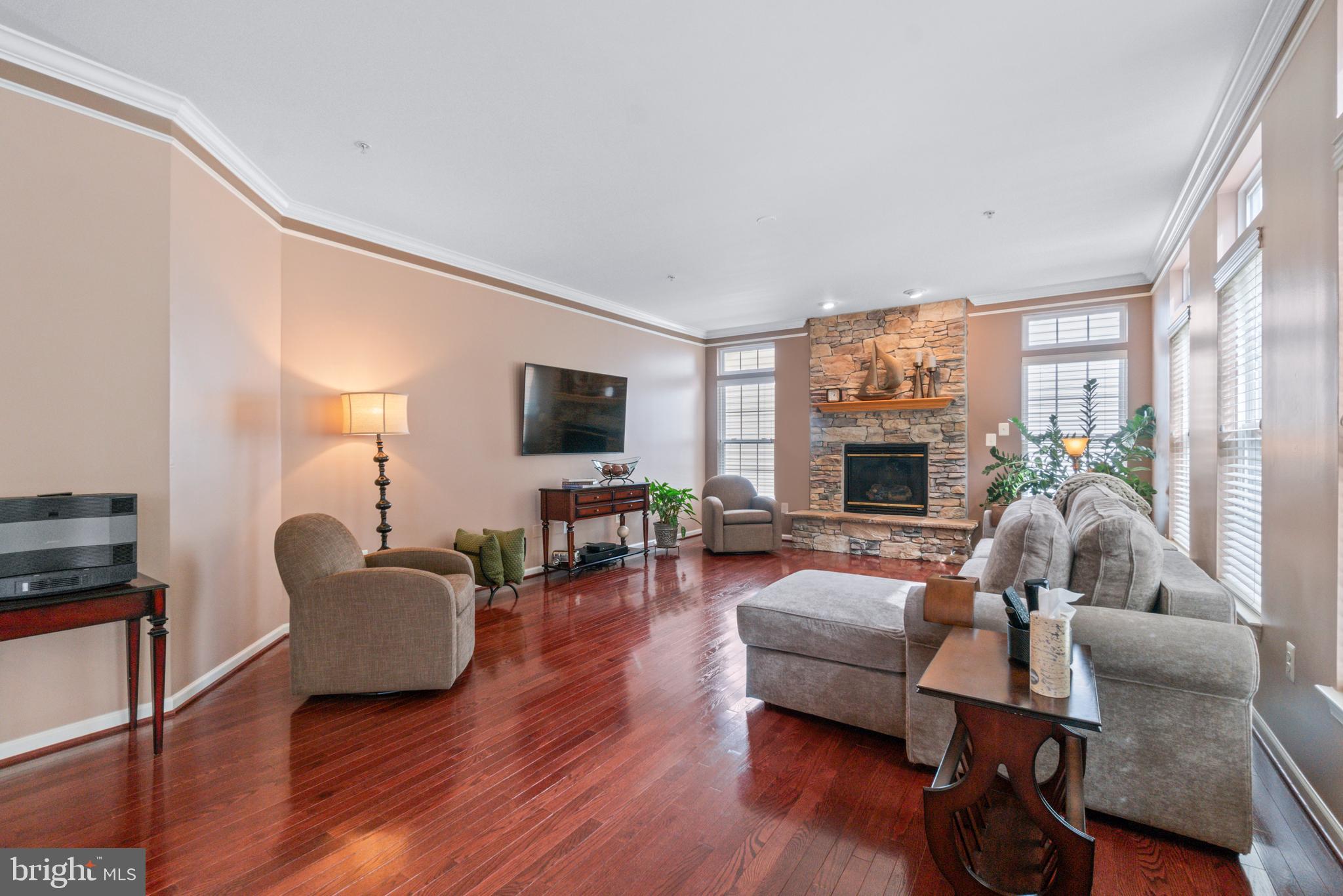 MARLBORO RIDING - Residential