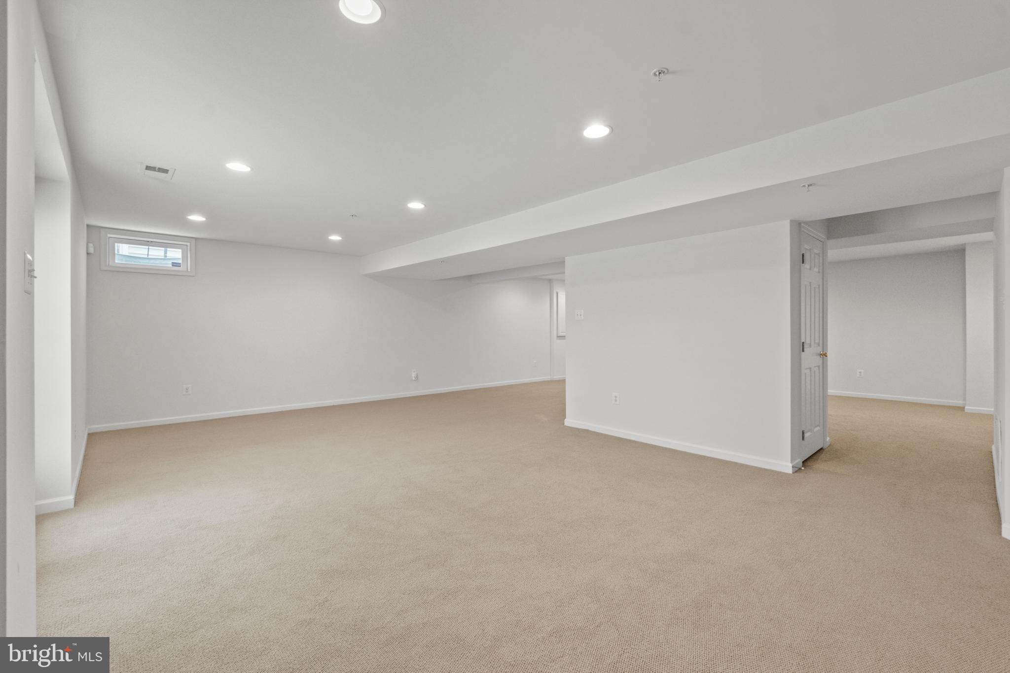 MARLBORO RIDING - Residential