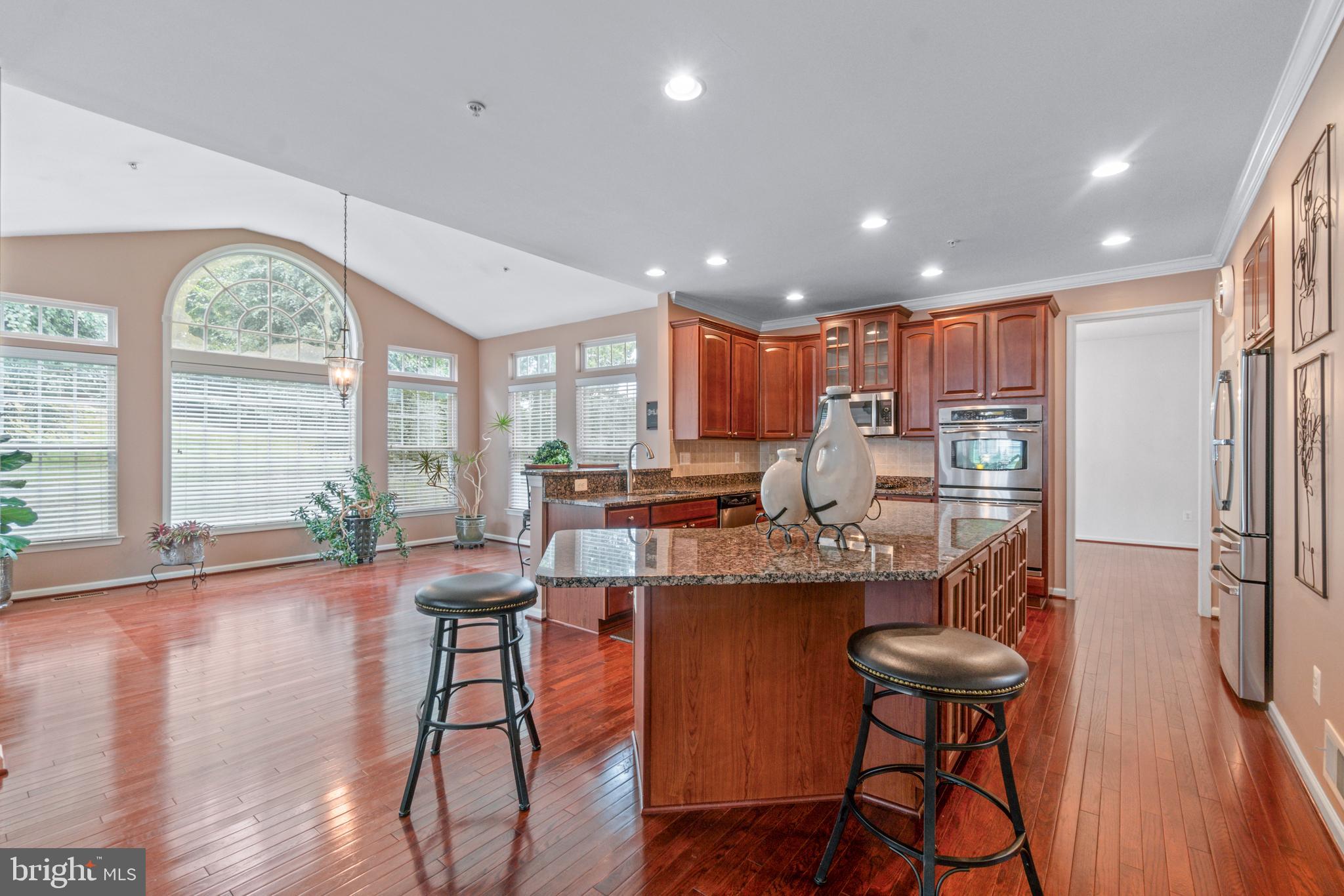 MARLBORO RIDING - Residential