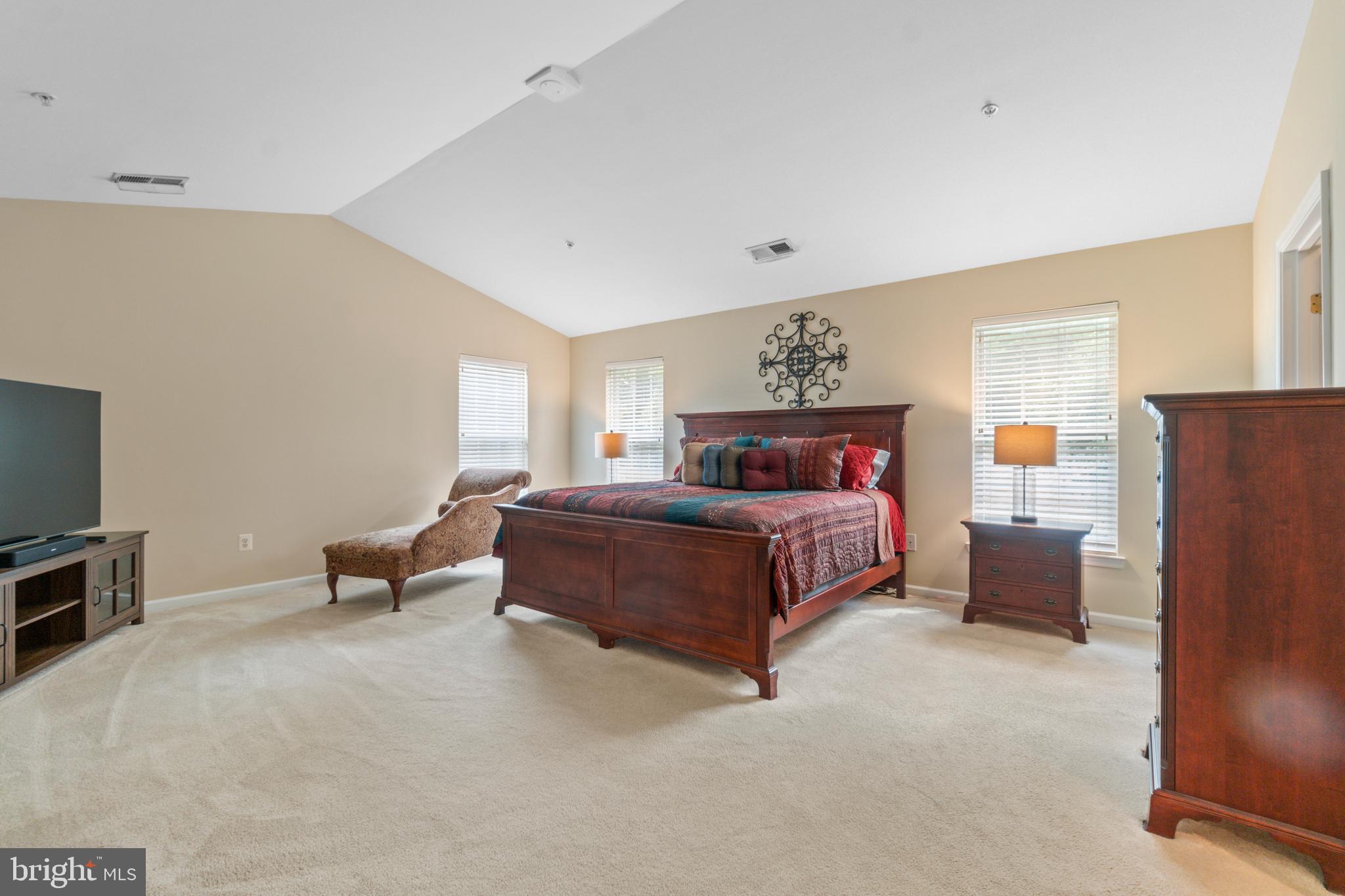 MARLBORO RIDING - Residential