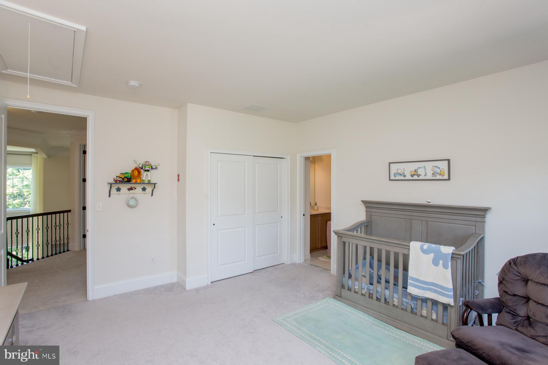 DUTCHESS FARM ESTS - Residential