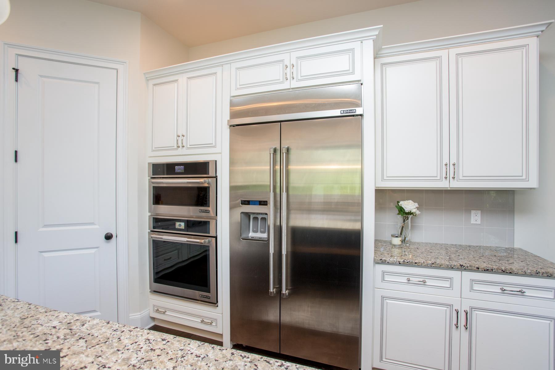 DUTCHESS FARM ESTS - Residential