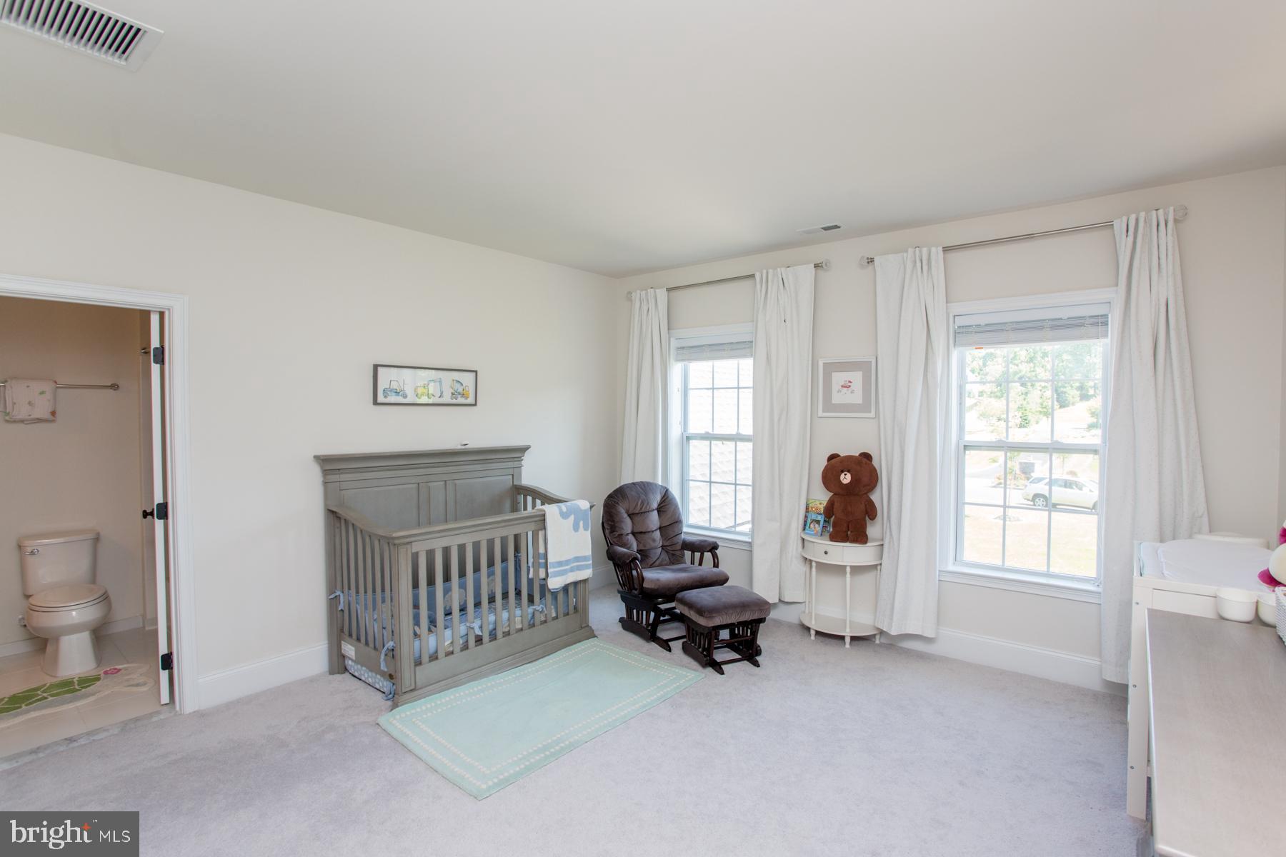 DUTCHESS FARM ESTS - Residential