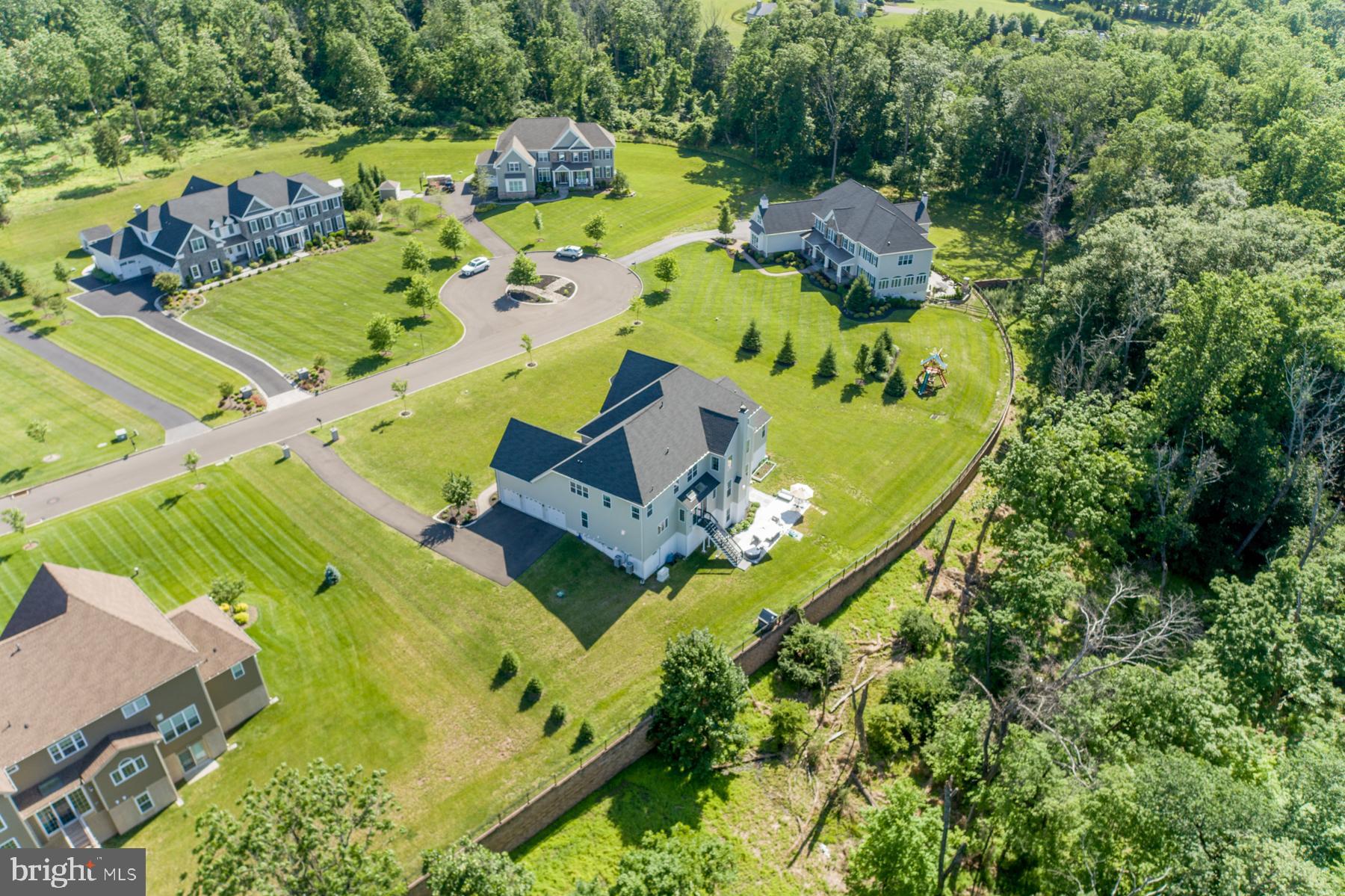 DUTCHESS FARM ESTS - Residential