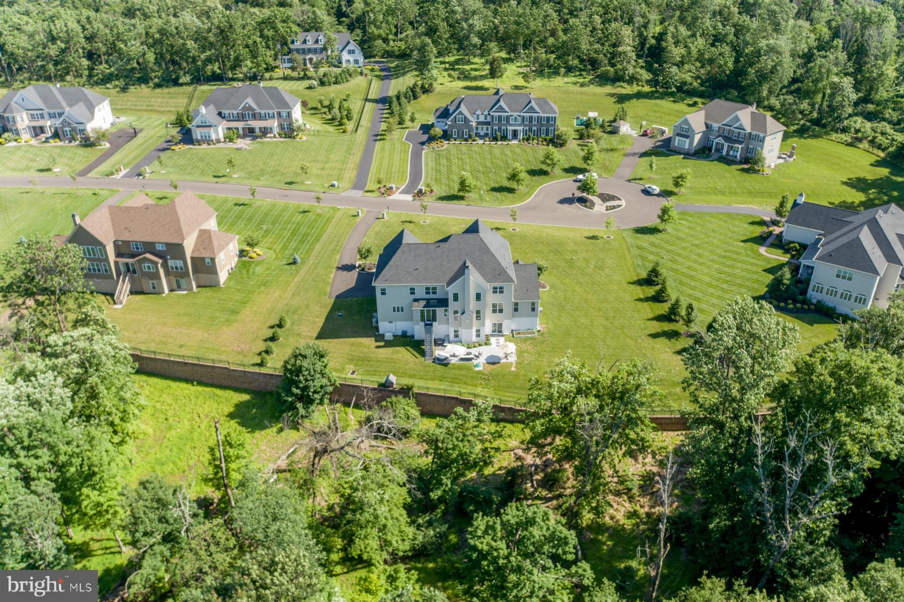 DUTCHESS FARM ESTS - Residential