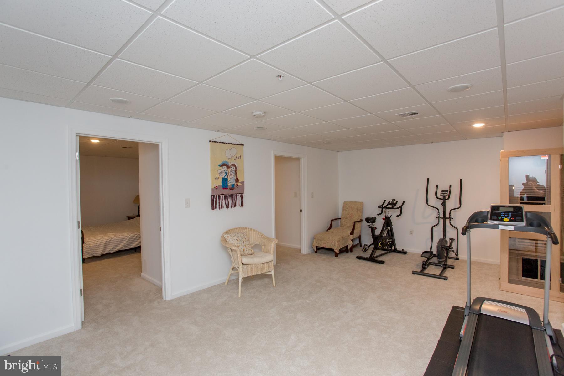 DUTCHESS FARM ESTS - Residential