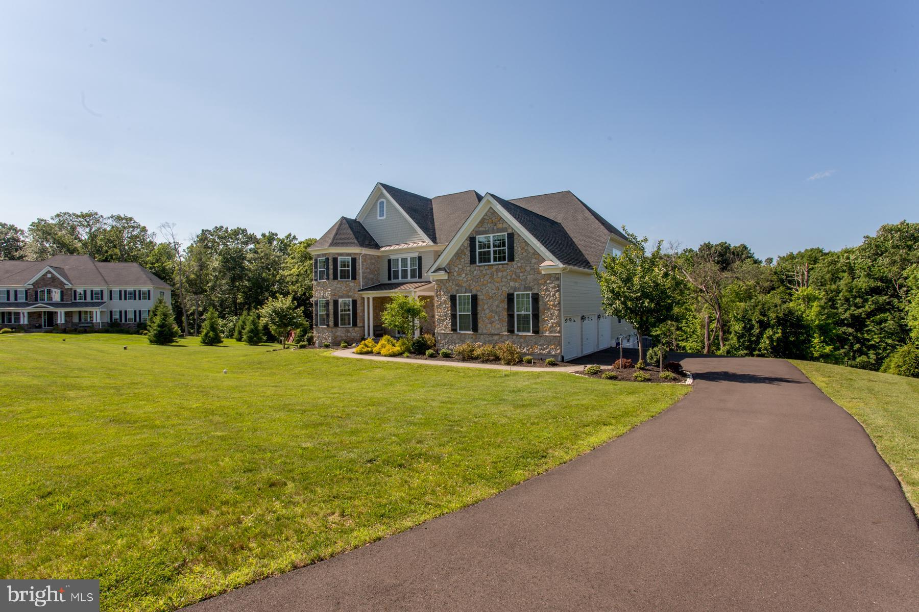 DUTCHESS FARM ESTS - Residential