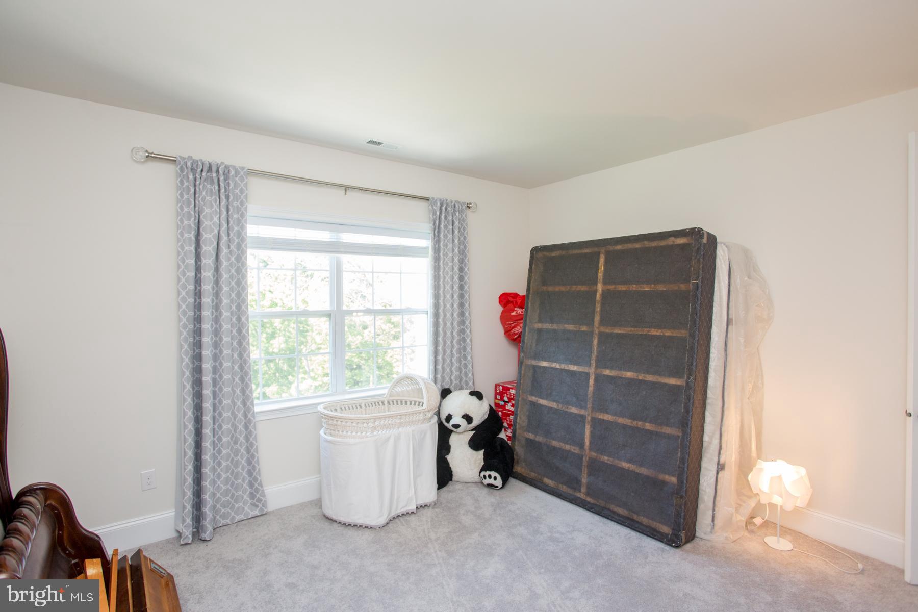 DUTCHESS FARM ESTS - Residential