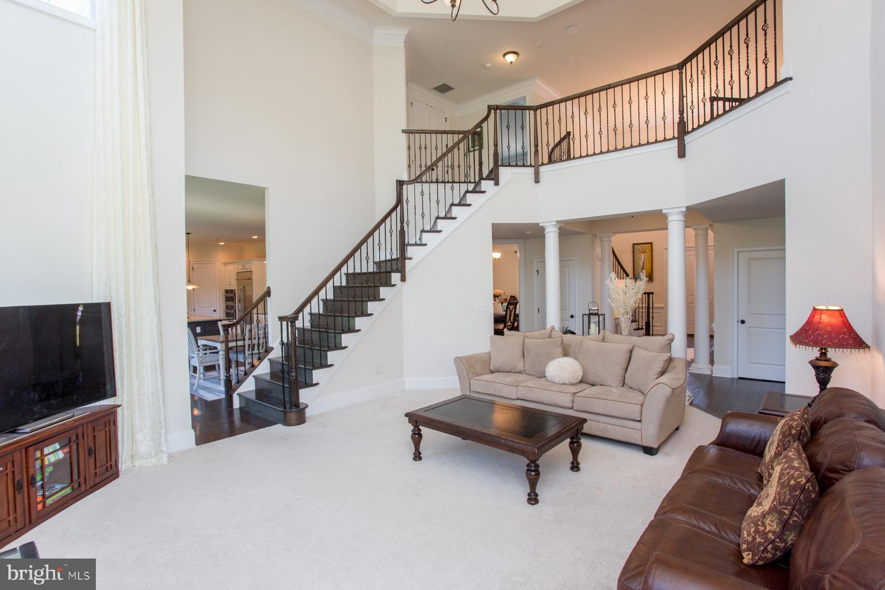 DUTCHESS FARM ESTS - Residential