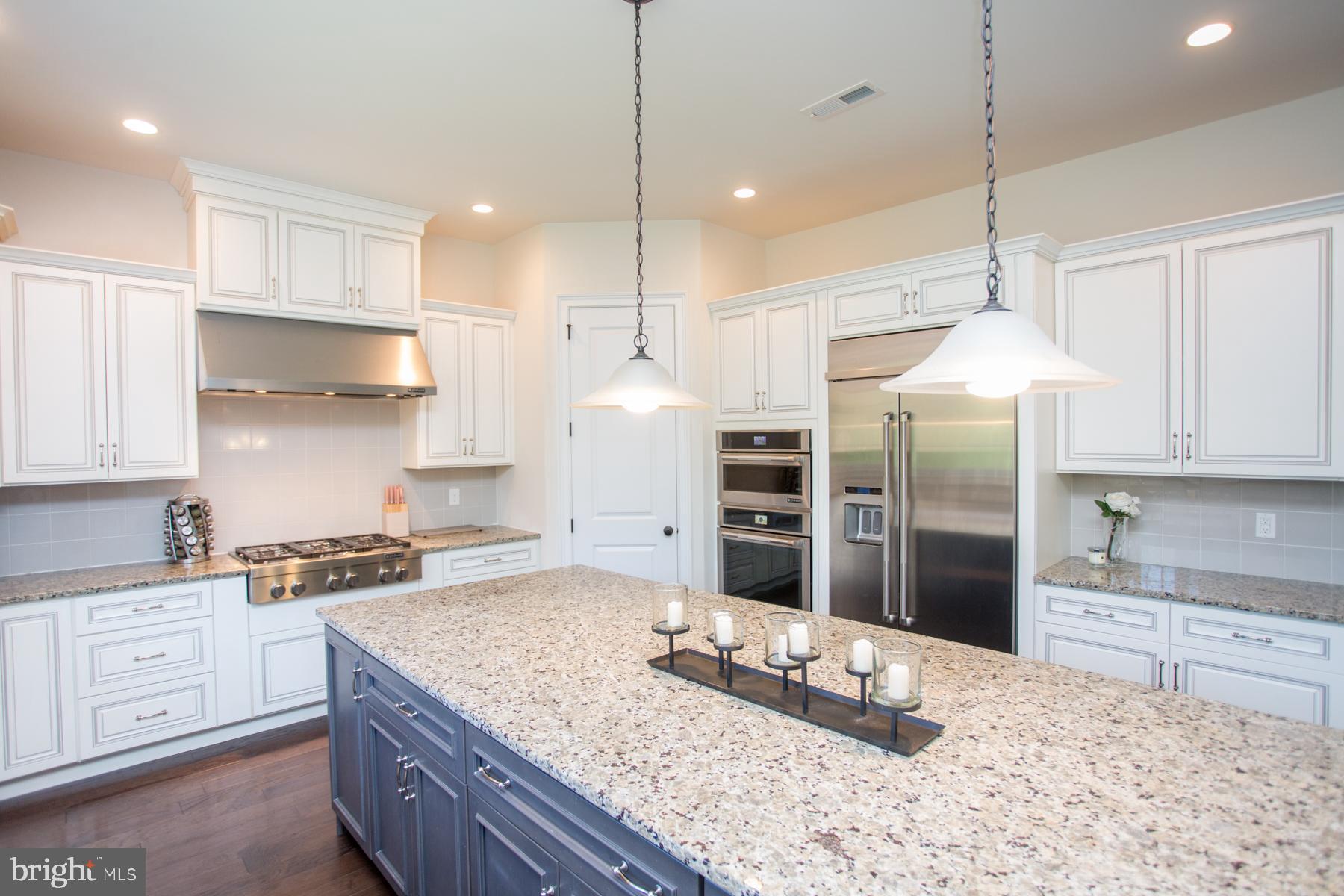 DUTCHESS FARM ESTS - Residential