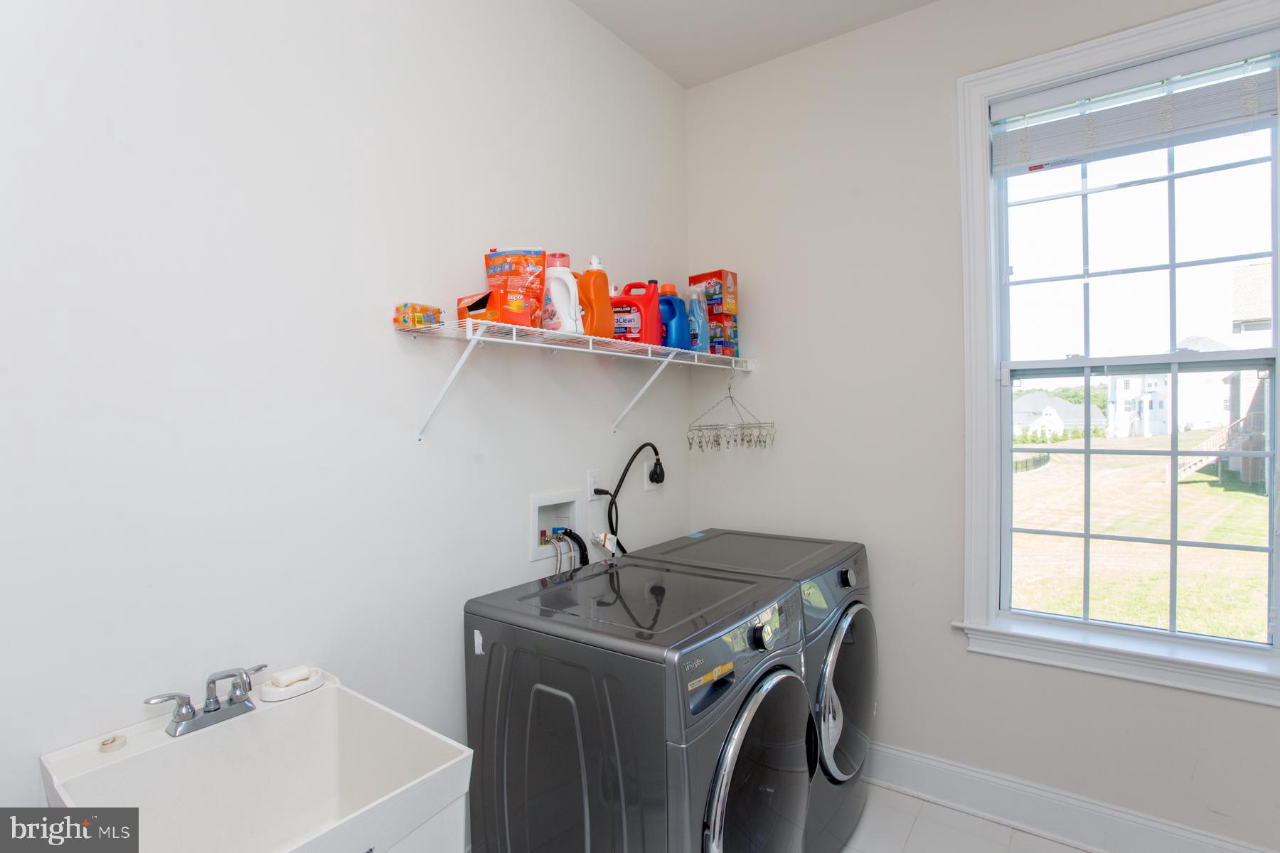 DUTCHESS FARM ESTS - Residential