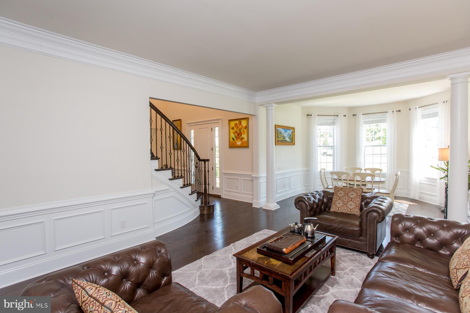 DUTCHESS FARM ESTS - Residential