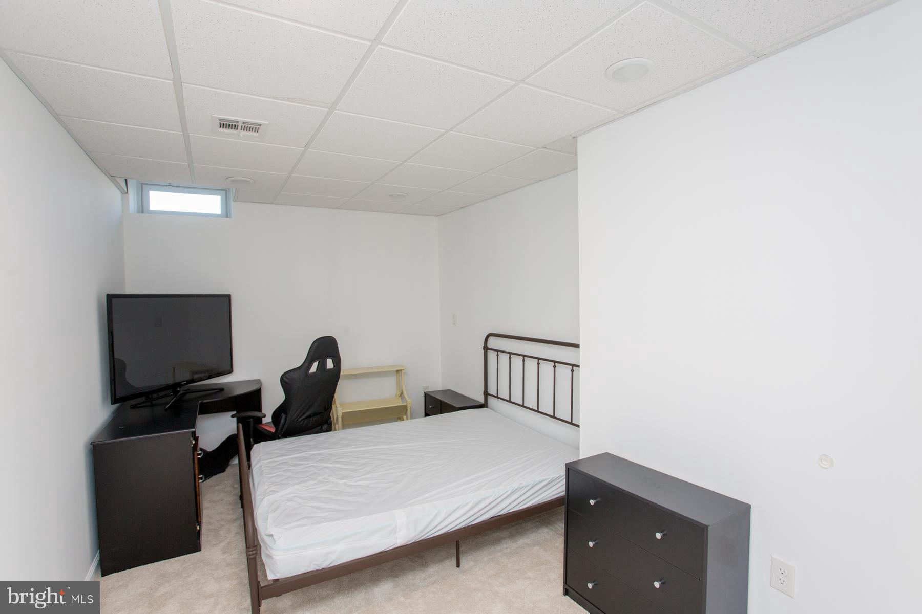 DUTCHESS FARM ESTS - Residential