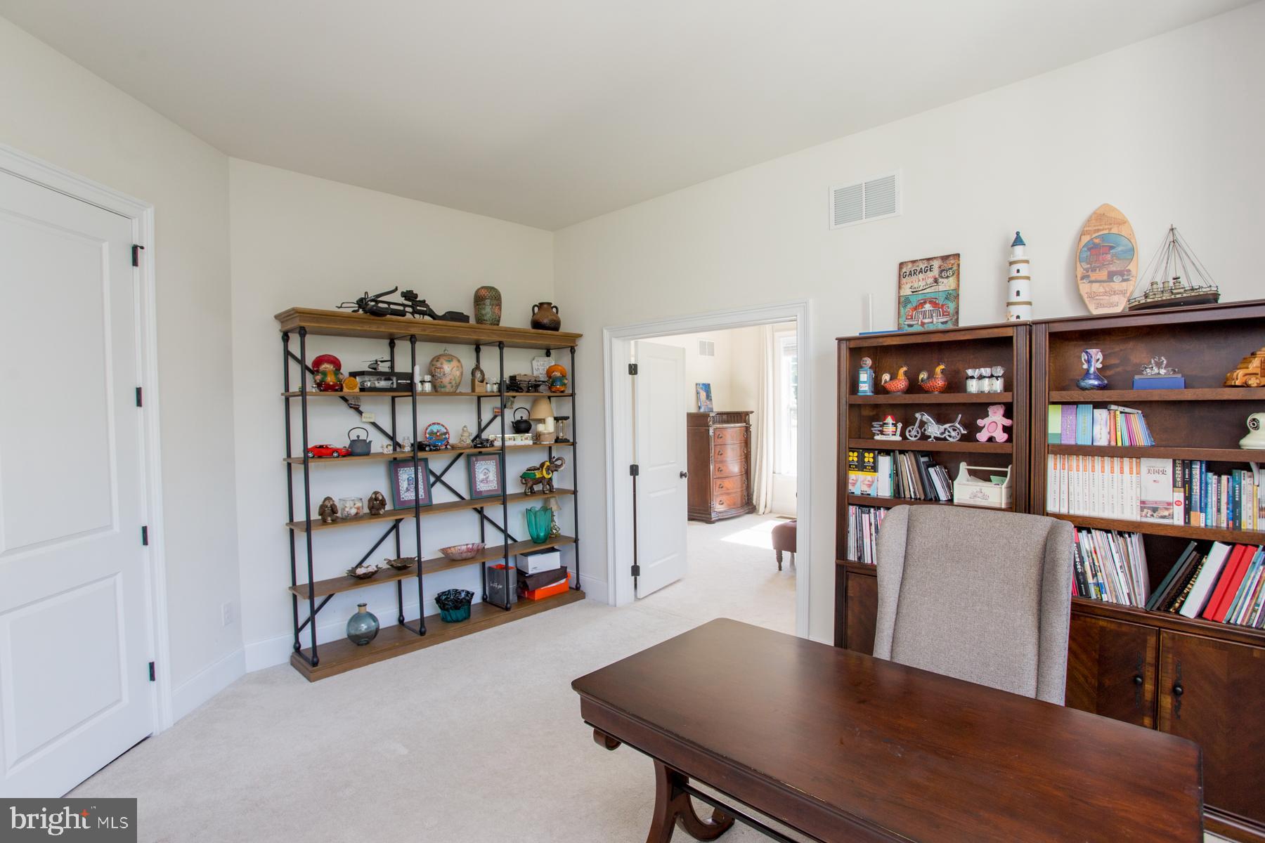 DUTCHESS FARM ESTS - Residential