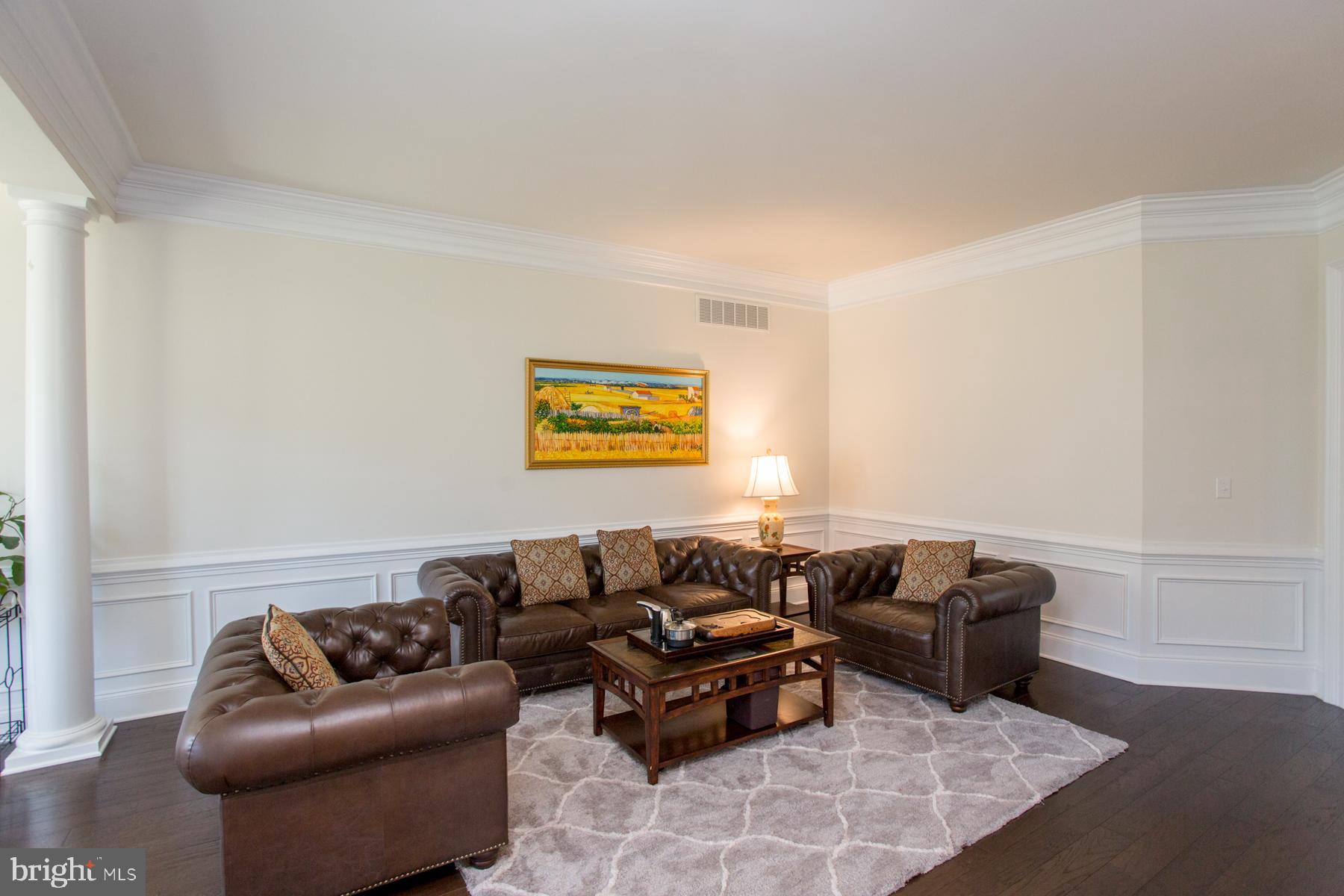 DUTCHESS FARM ESTS - Residential