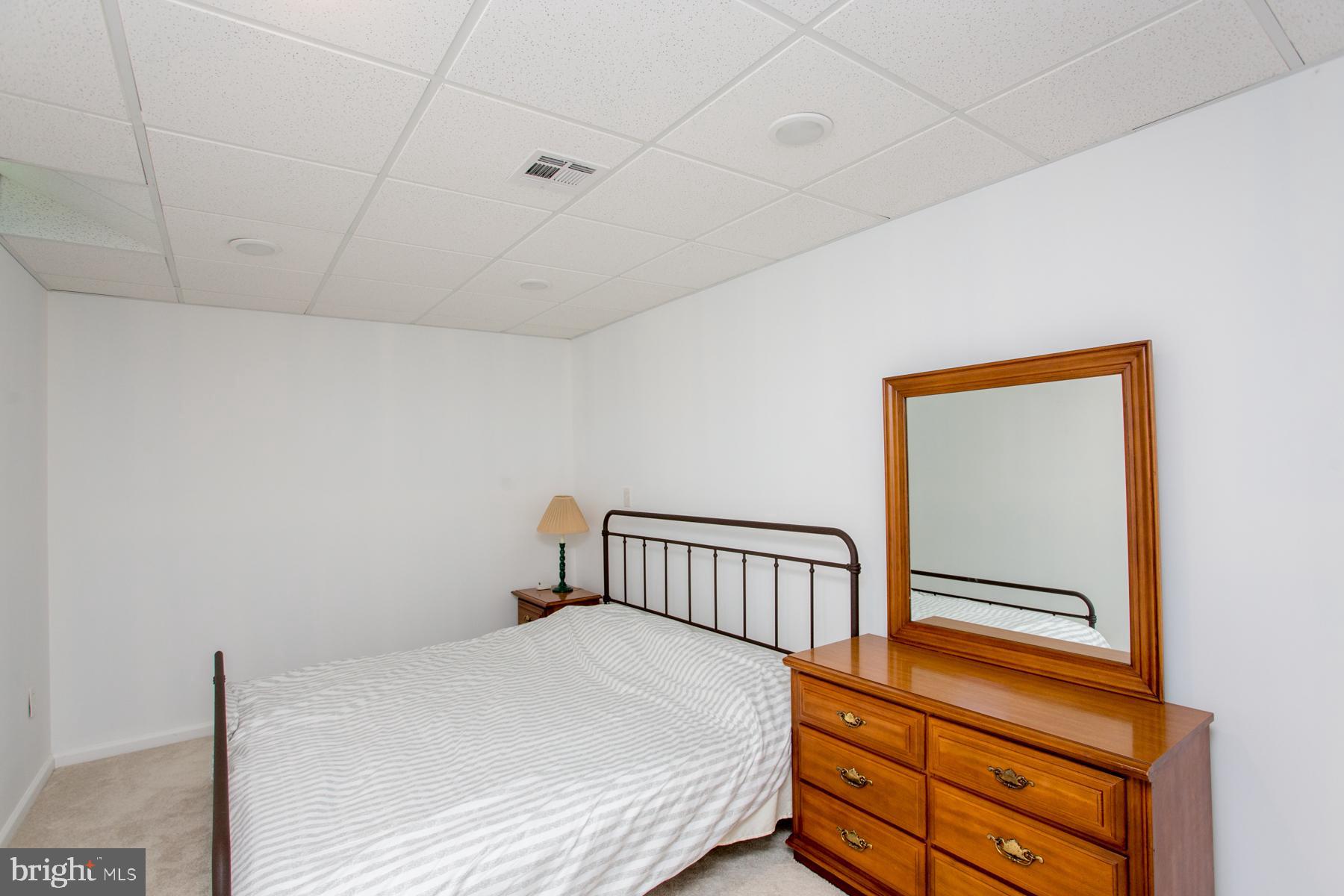 DUTCHESS FARM ESTS - Residential