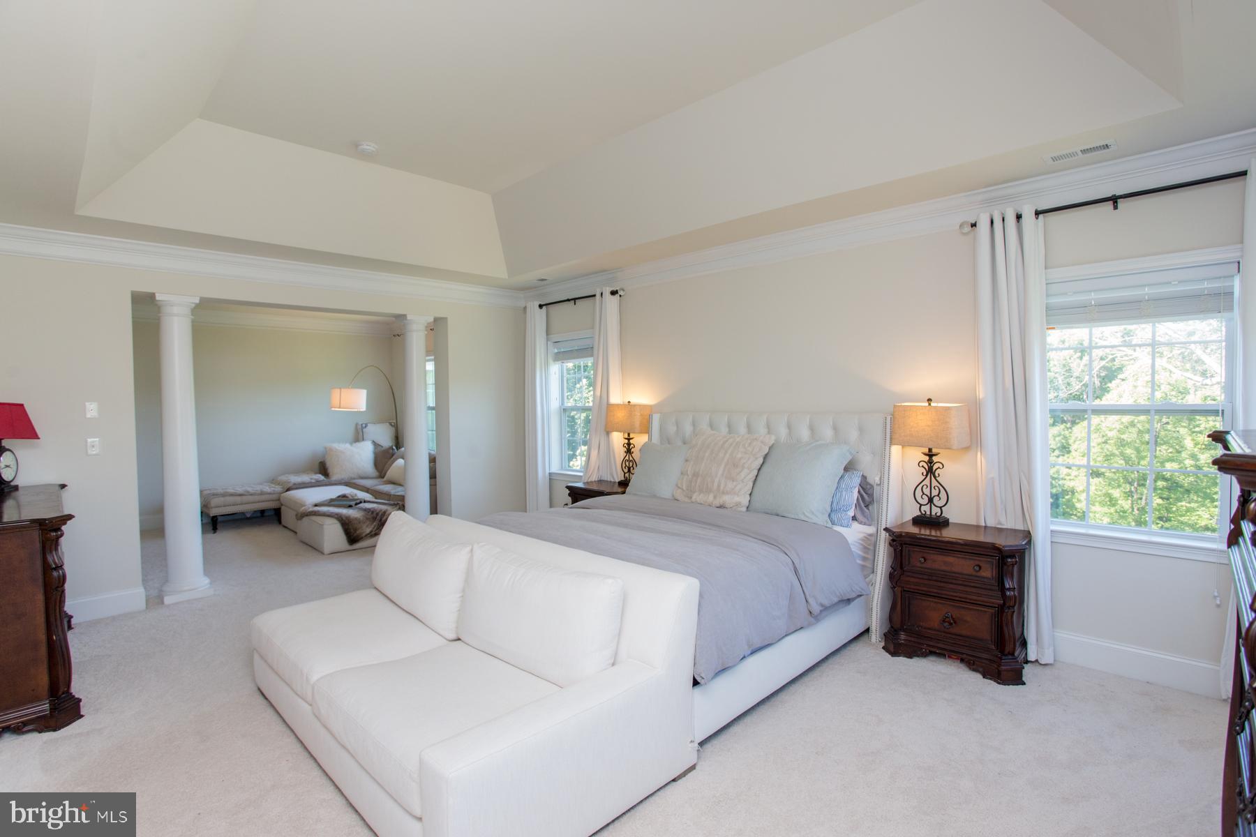 DUTCHESS FARM ESTS - Residential