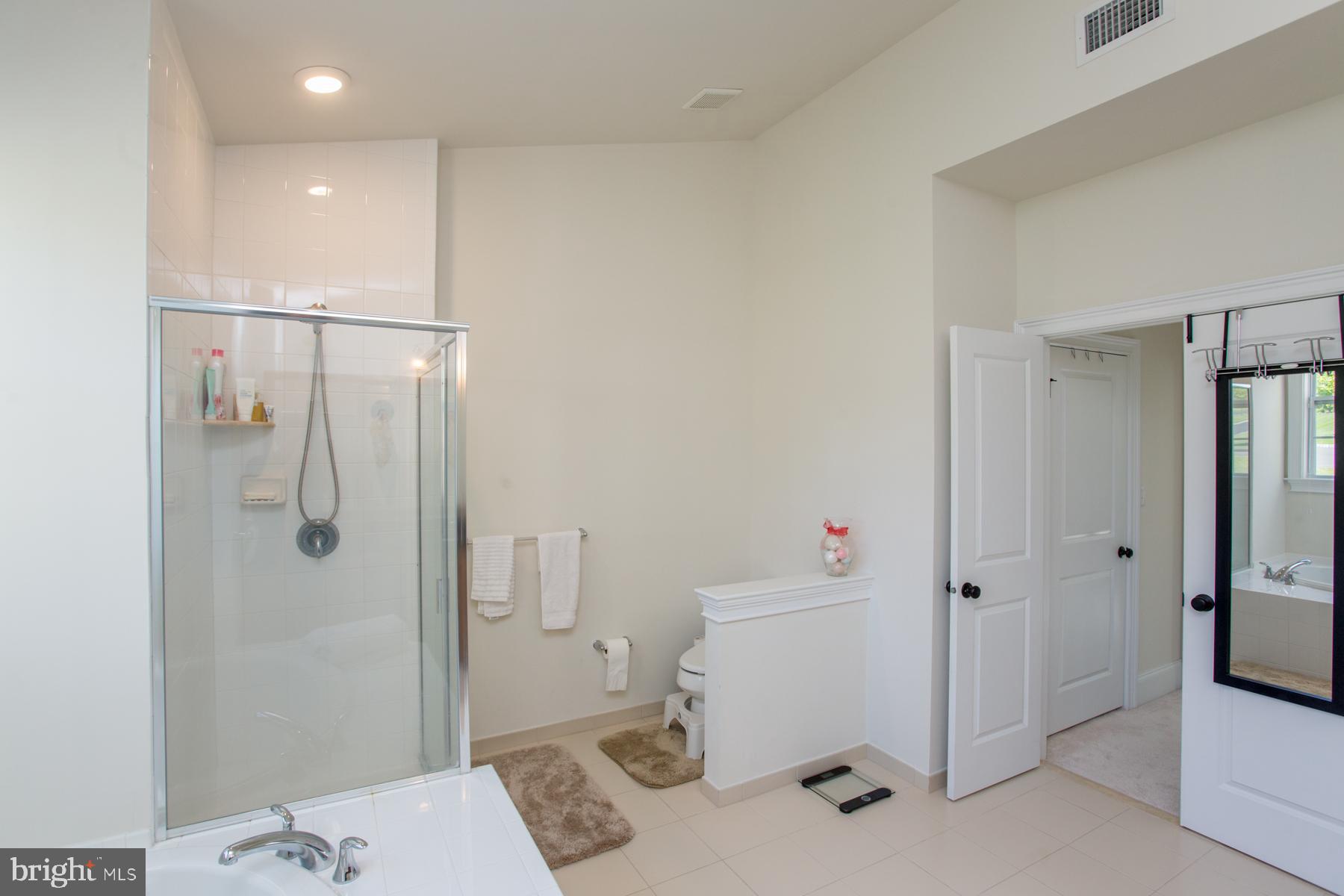 DUTCHESS FARM ESTS - Residential