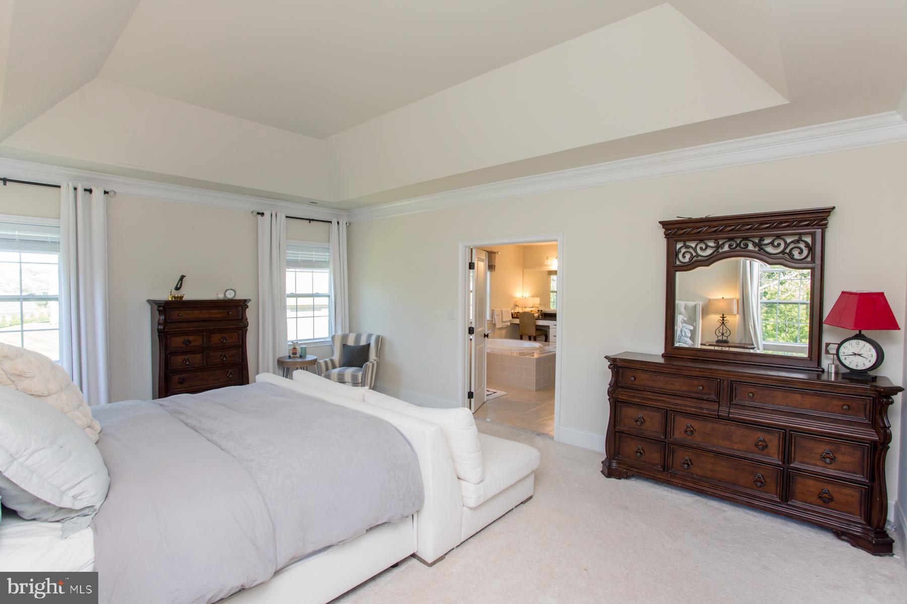 DUTCHESS FARM ESTS - Residential