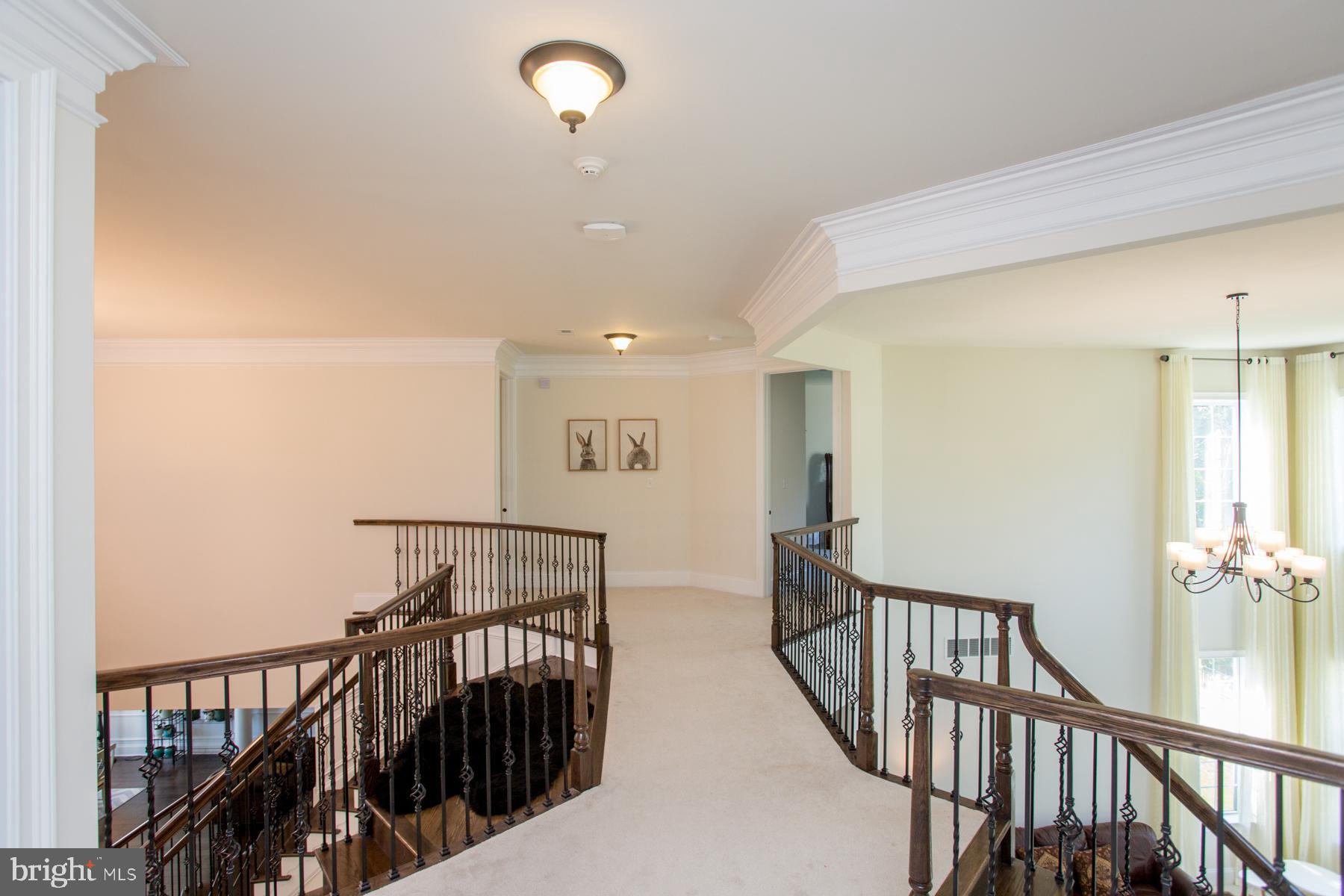 DUTCHESS FARM ESTS - Residential