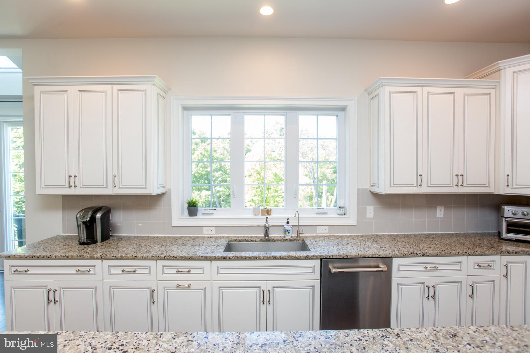 DUTCHESS FARM ESTS - Residential