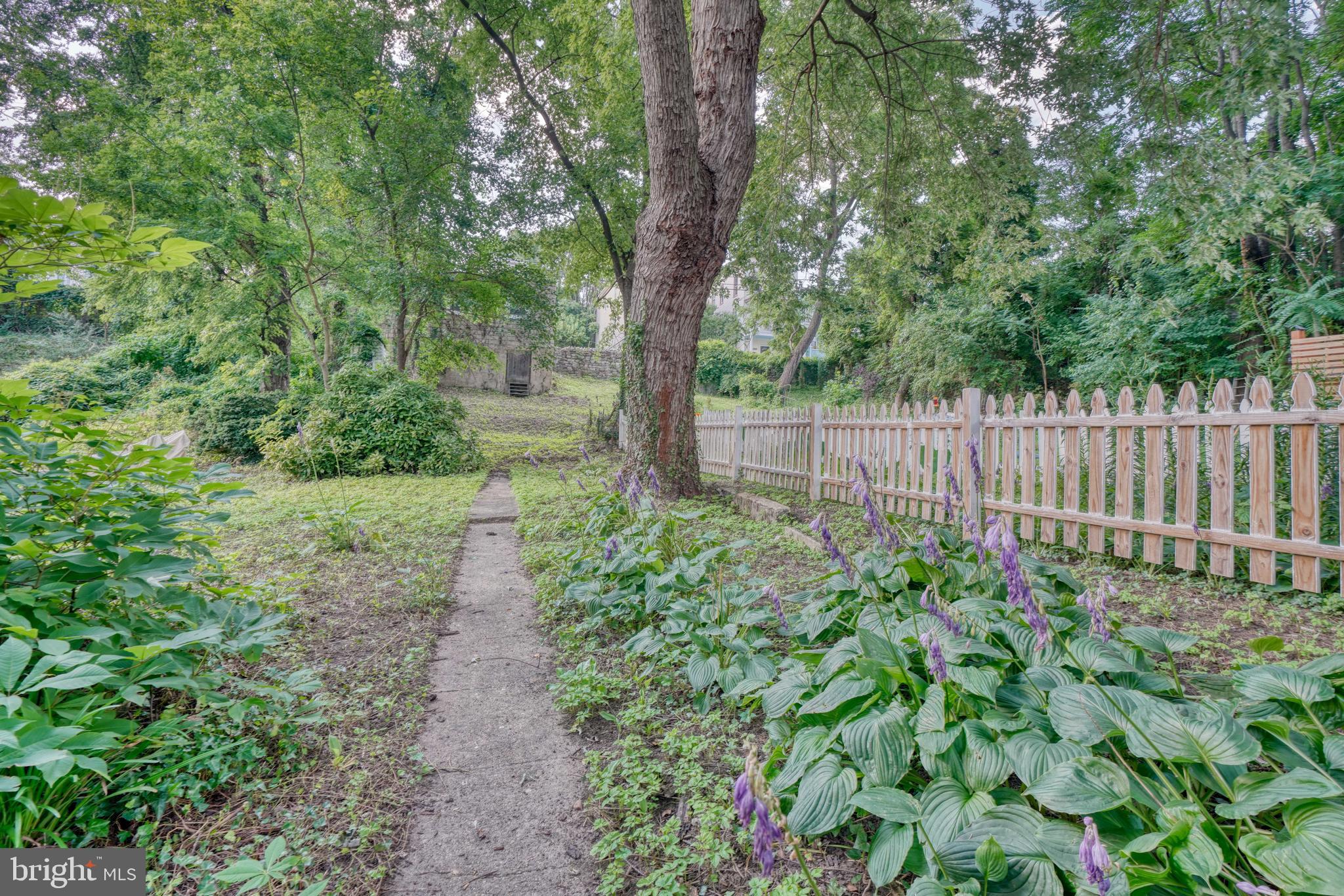 HAMPDEN HISTORIC DISTRICT - Residential