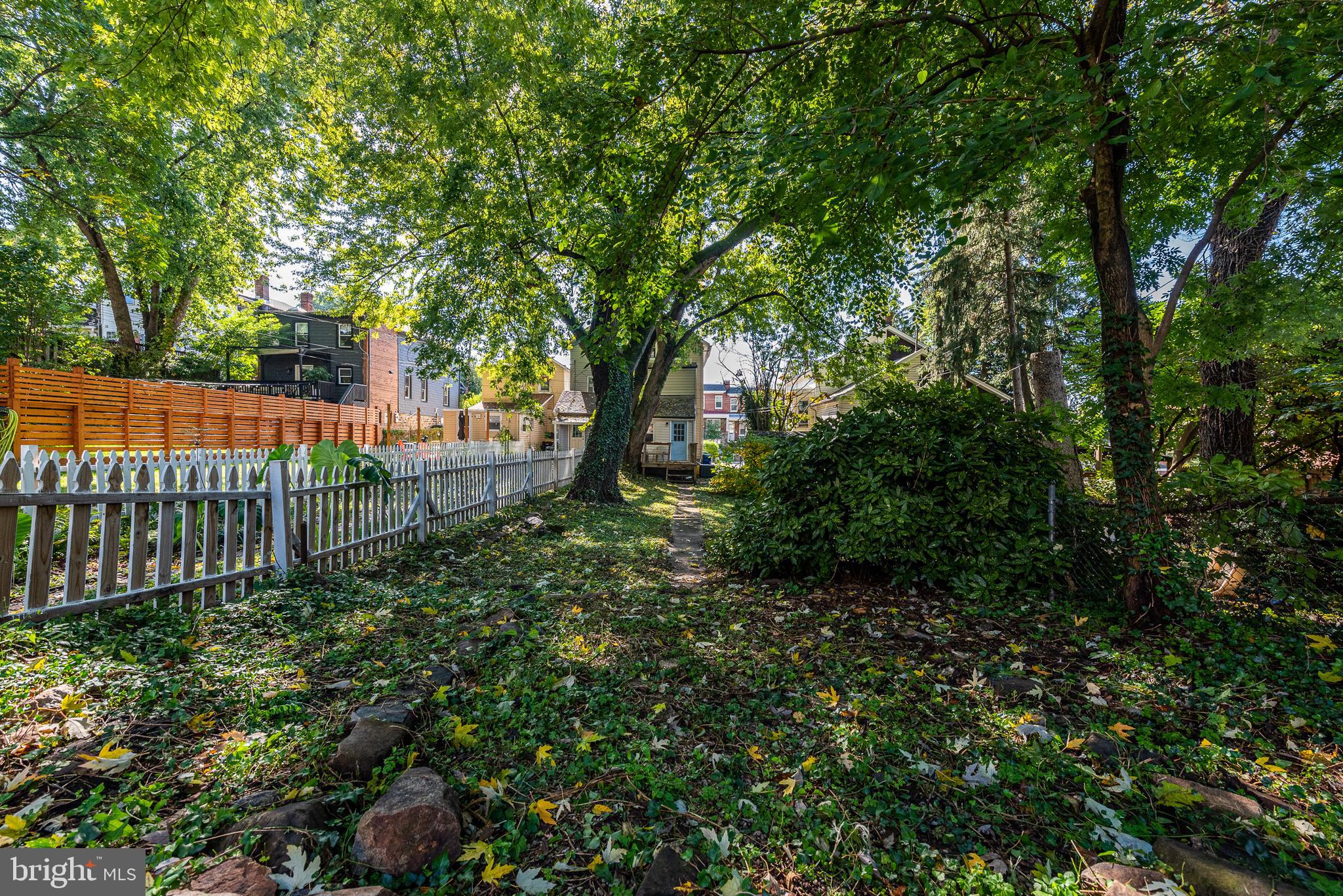 HAMPDEN HISTORIC DISTRICT - Residential