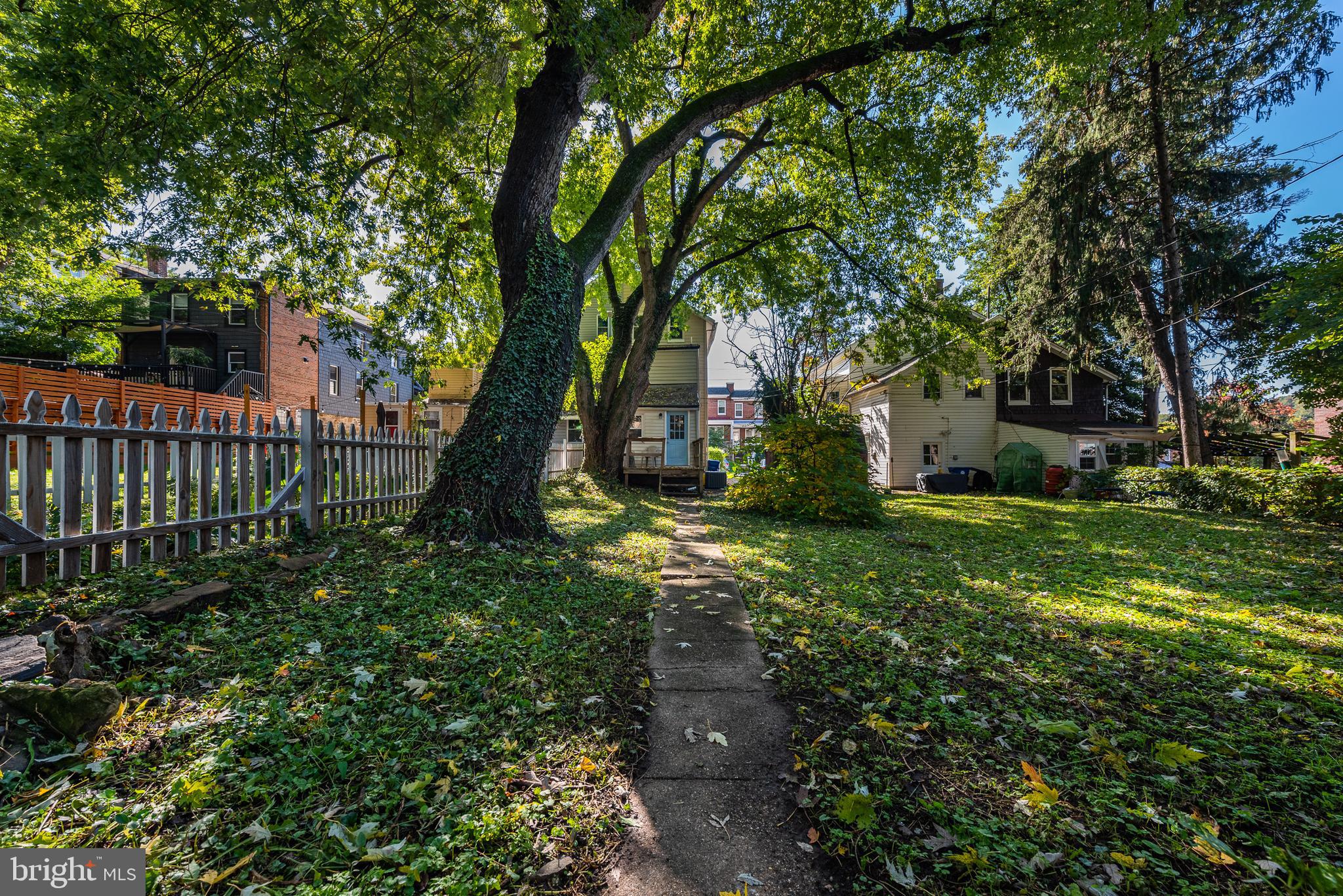 HAMPDEN HISTORIC DISTRICT - Residential