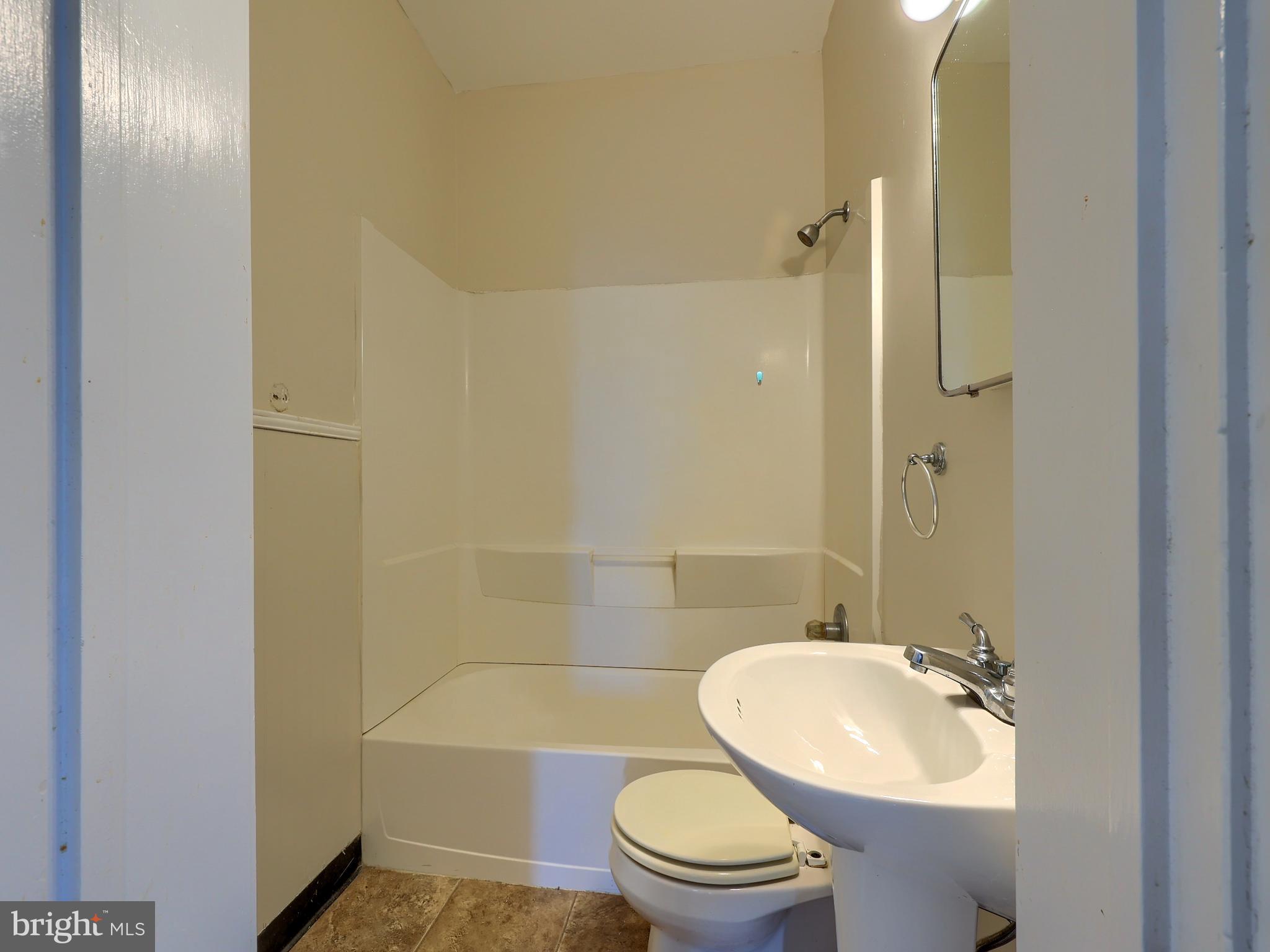 MIDTOWN HISTORIC DISTRICT - Residential Income