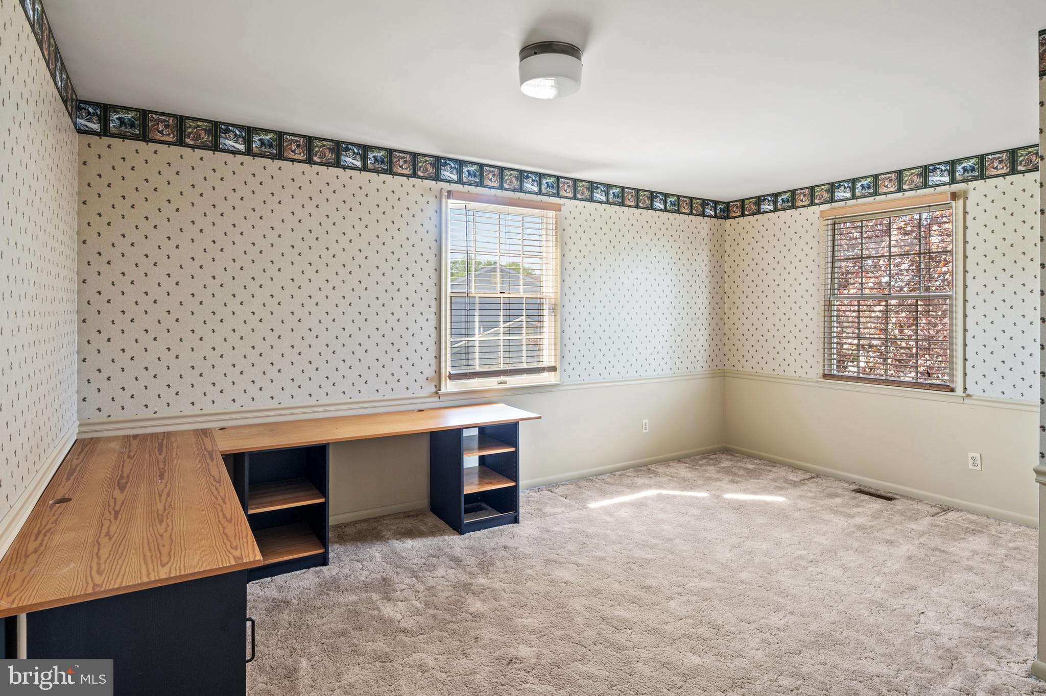 HUNTERS RUN - Residential