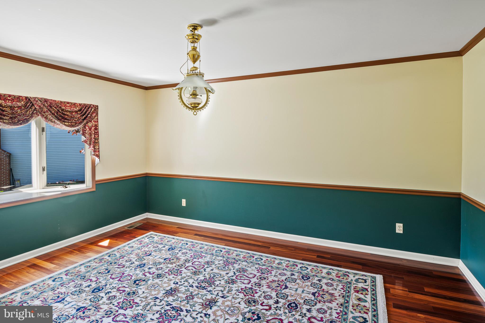 HUNTERS RUN - Residential