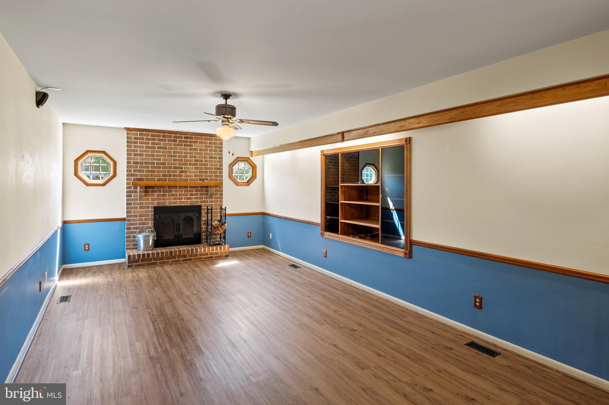 HUNTERS RUN - Residential