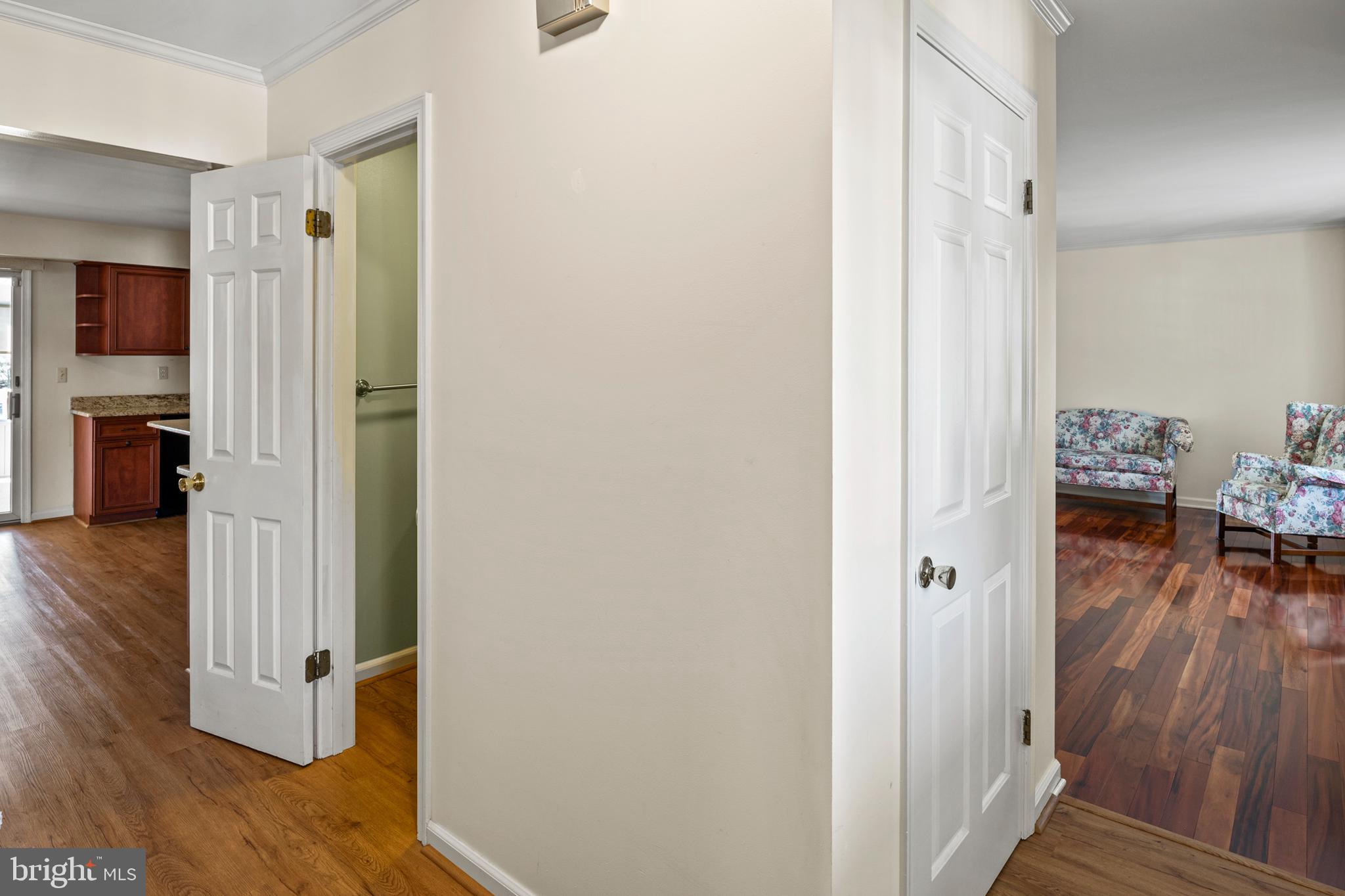 HUNTERS RUN - Residential