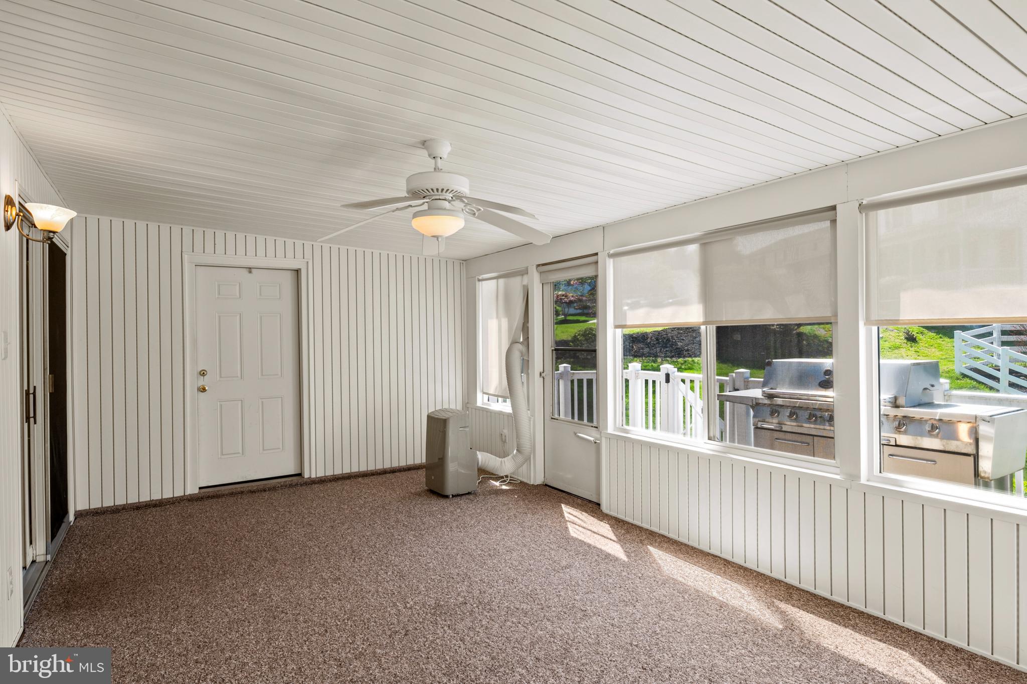 HUNTERS RUN - Residential