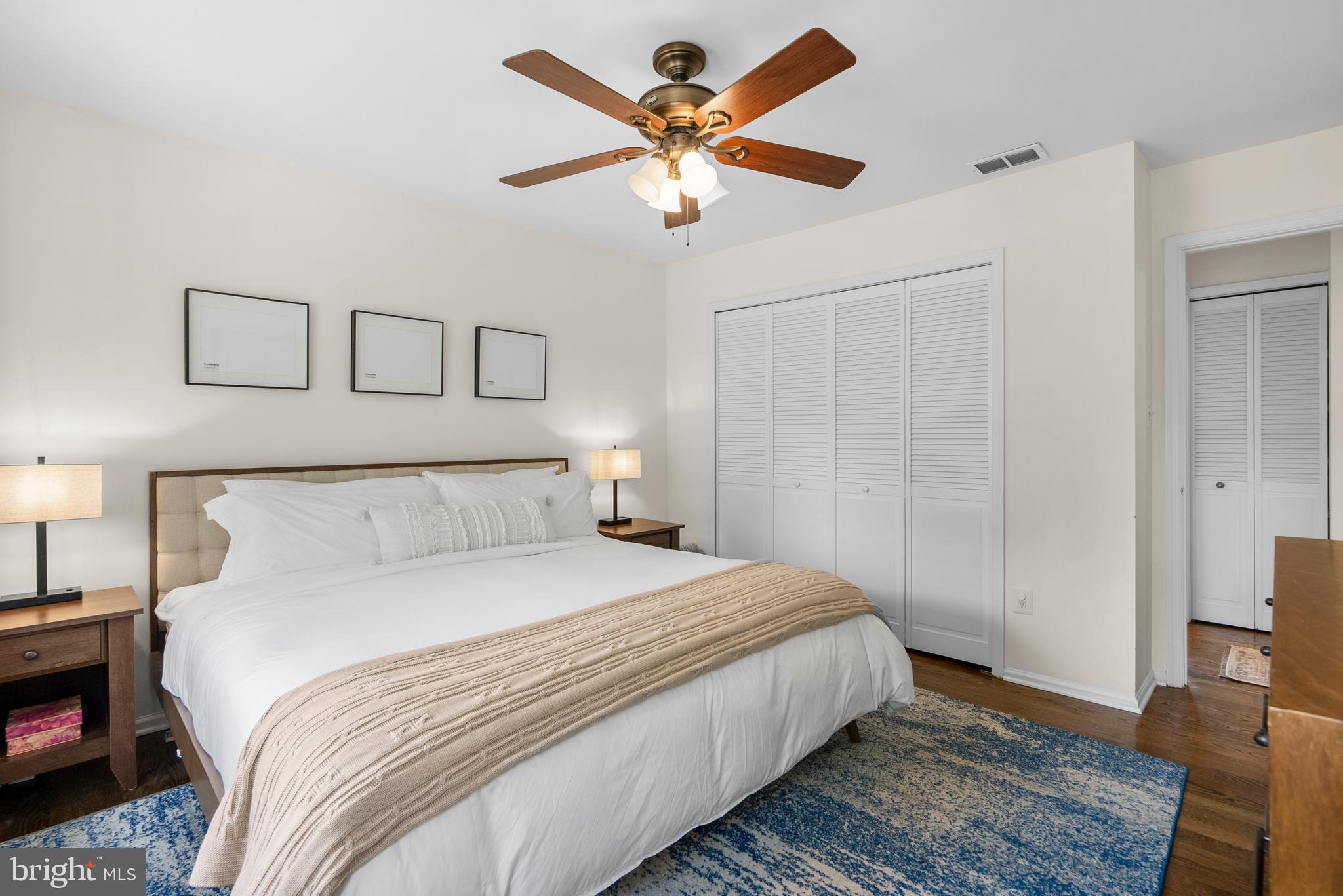 DUNN LORING VILLAGE - Residential