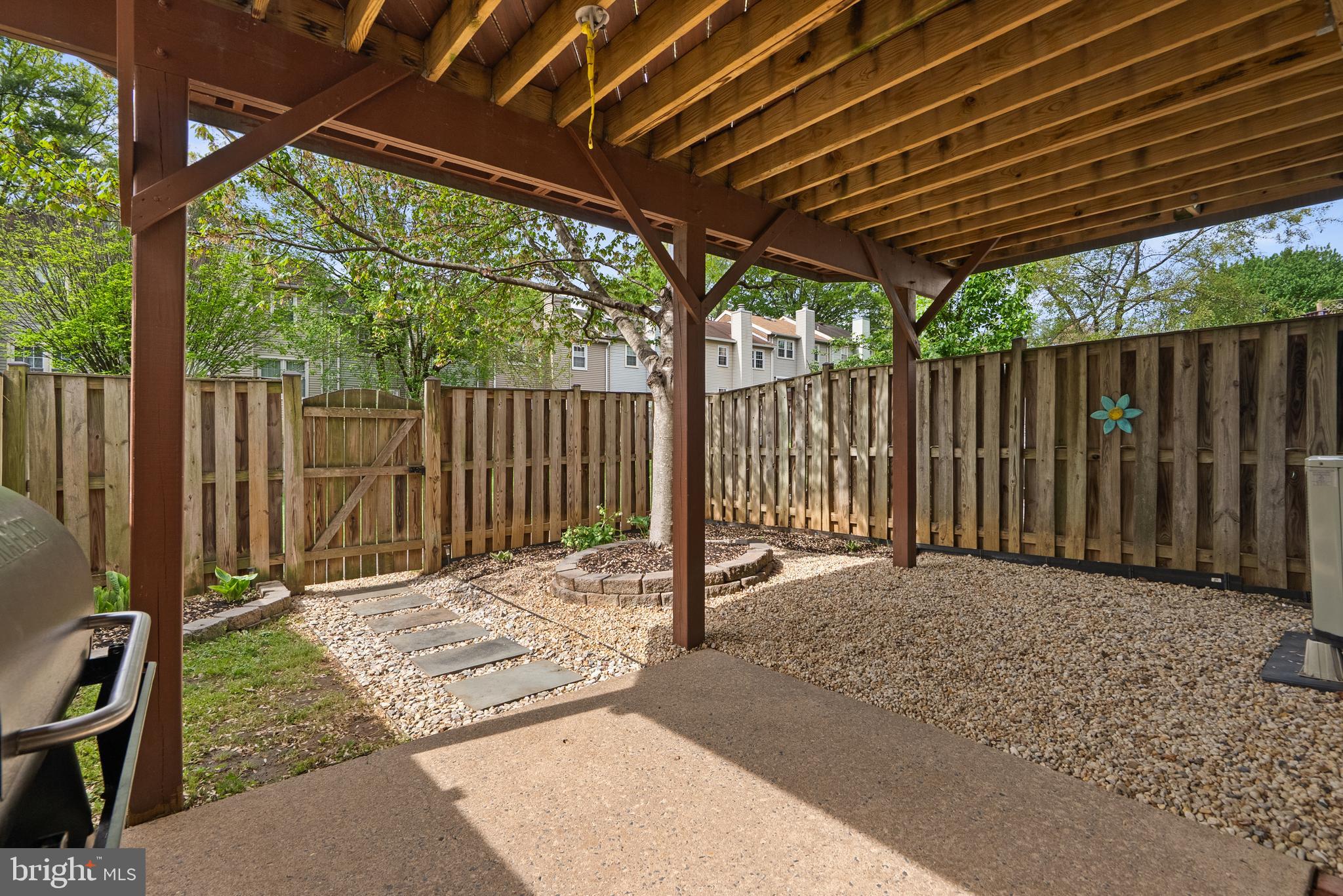 DUNN LORING VILLAGE - Residential