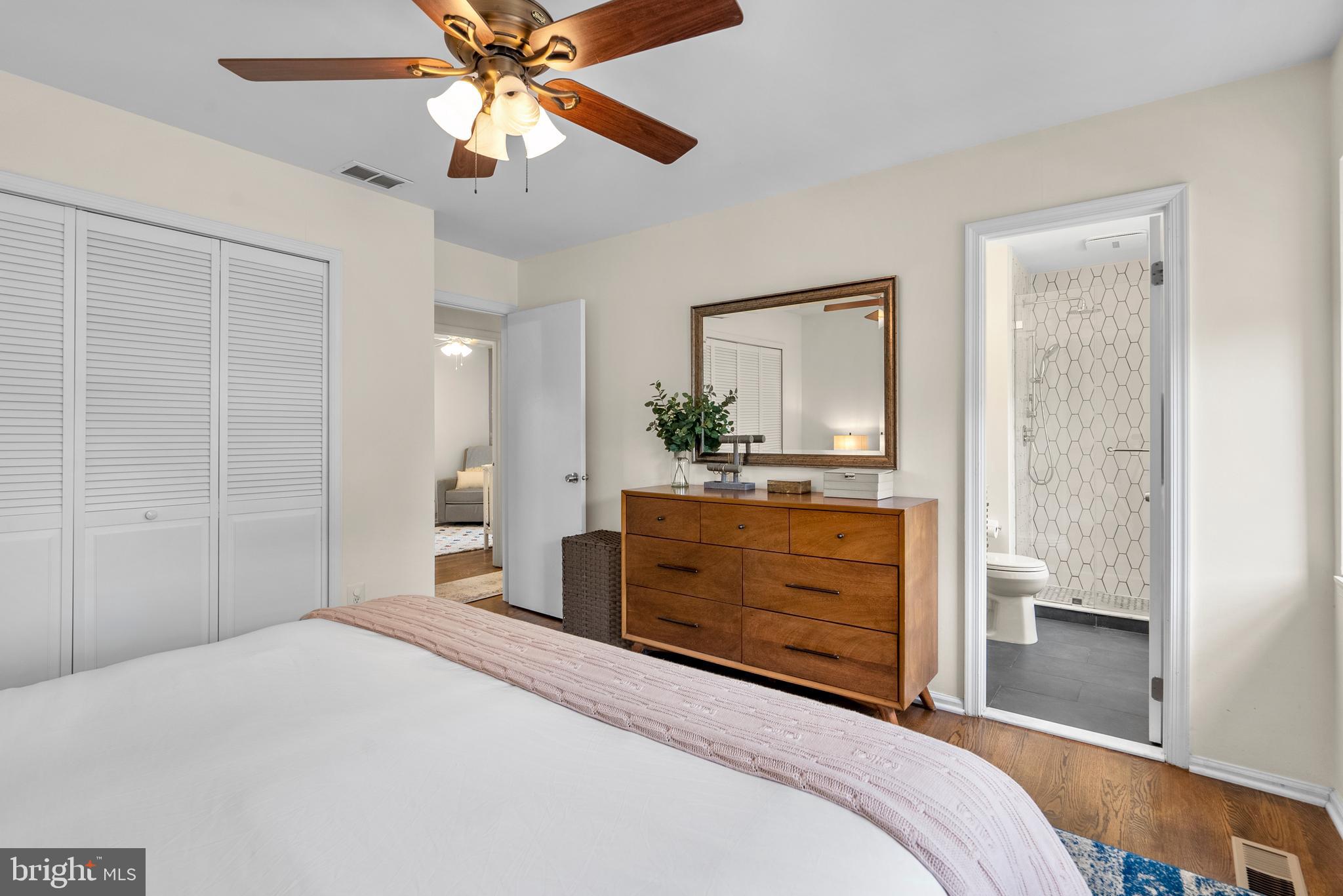 DUNN LORING VILLAGE - Residential