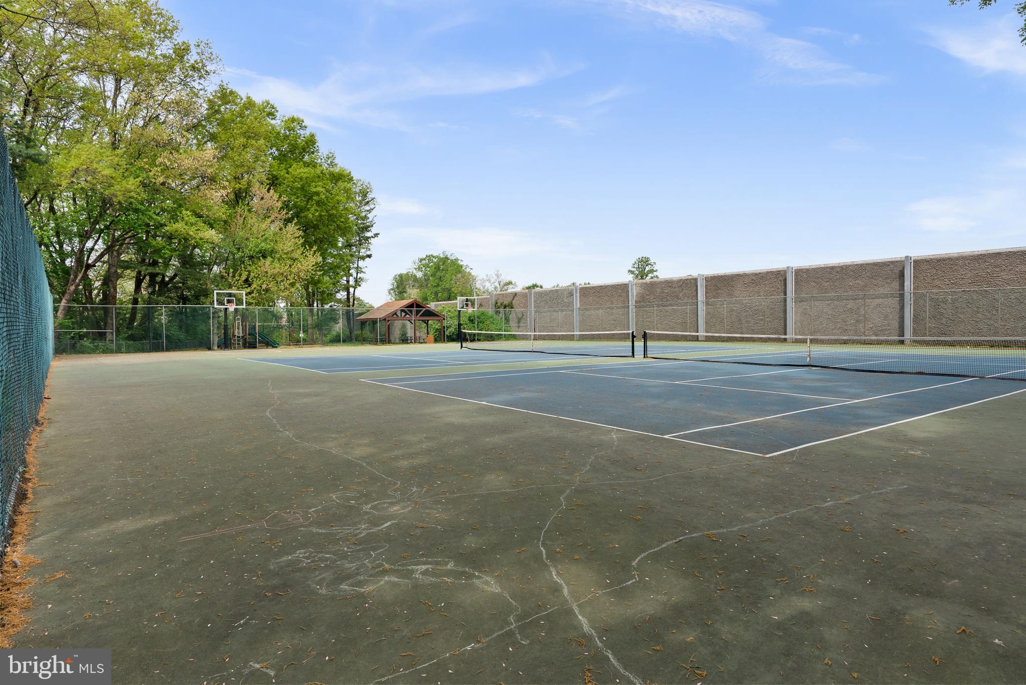 DUNN LORING VILLAGE - Residential