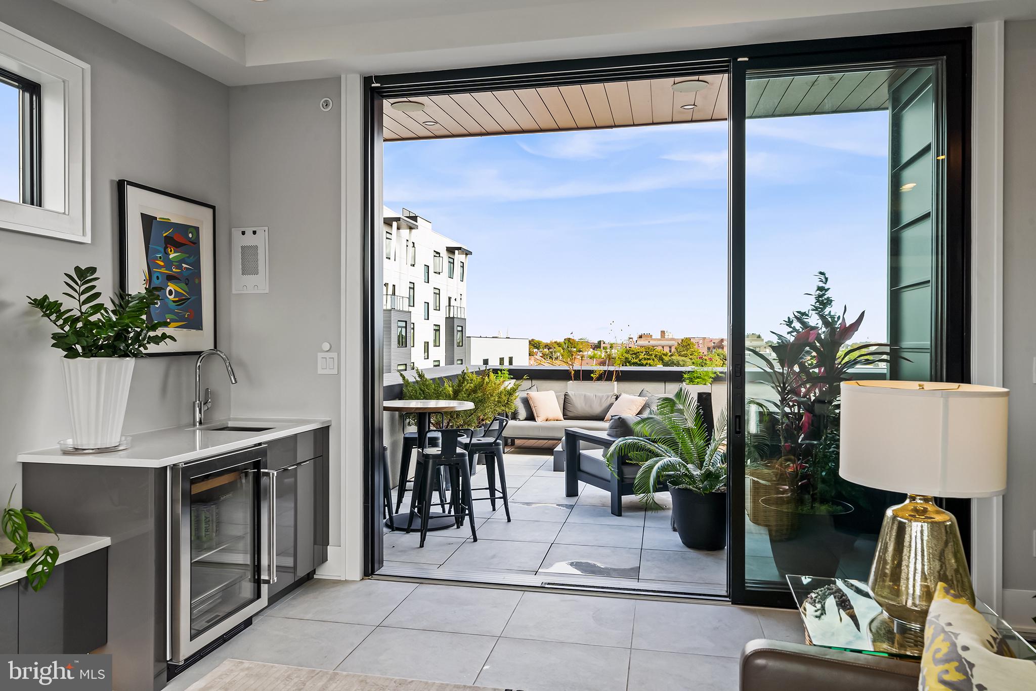 AVENUE OF THE ARTS - Residential