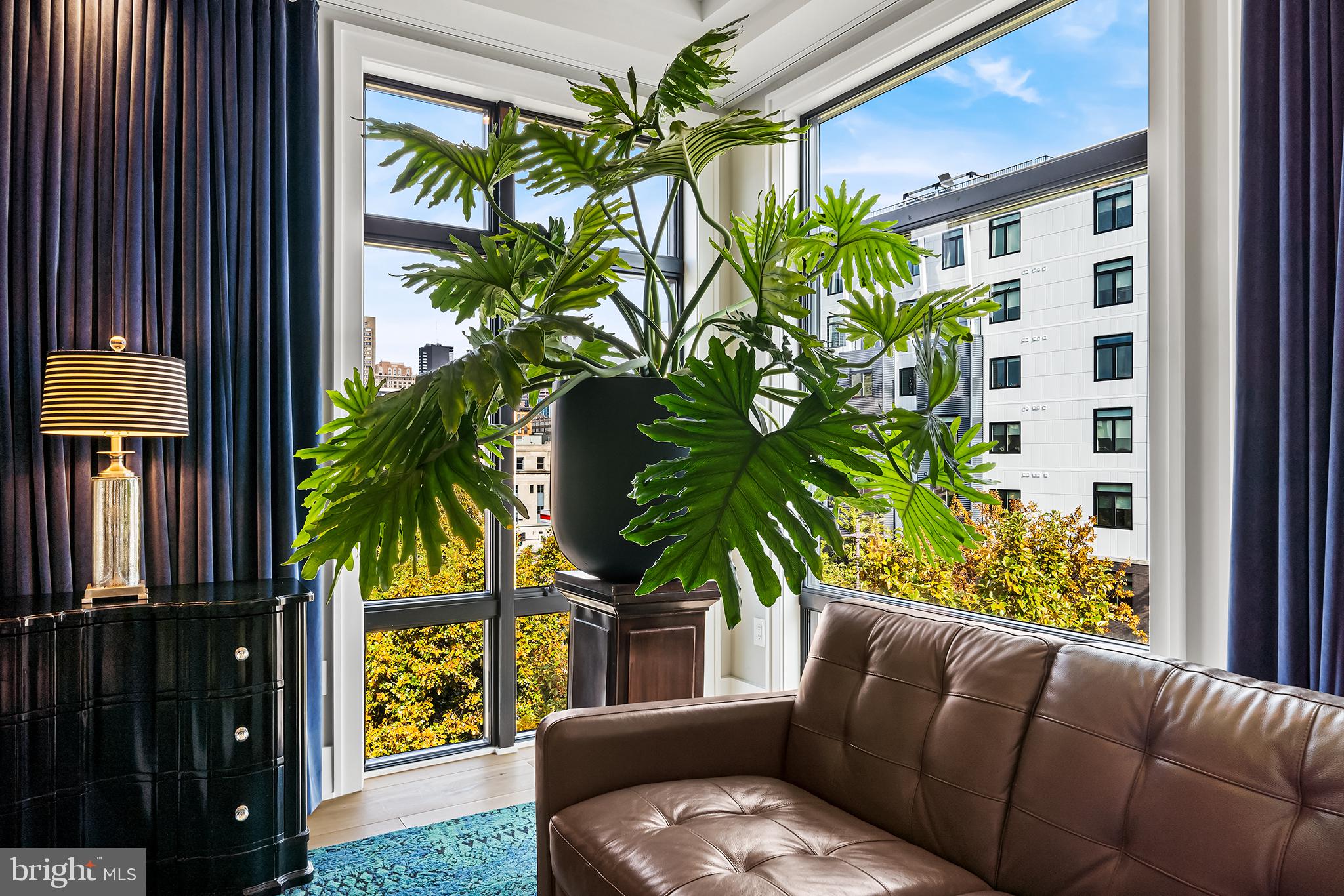 AVENUE OF THE ARTS - Residential