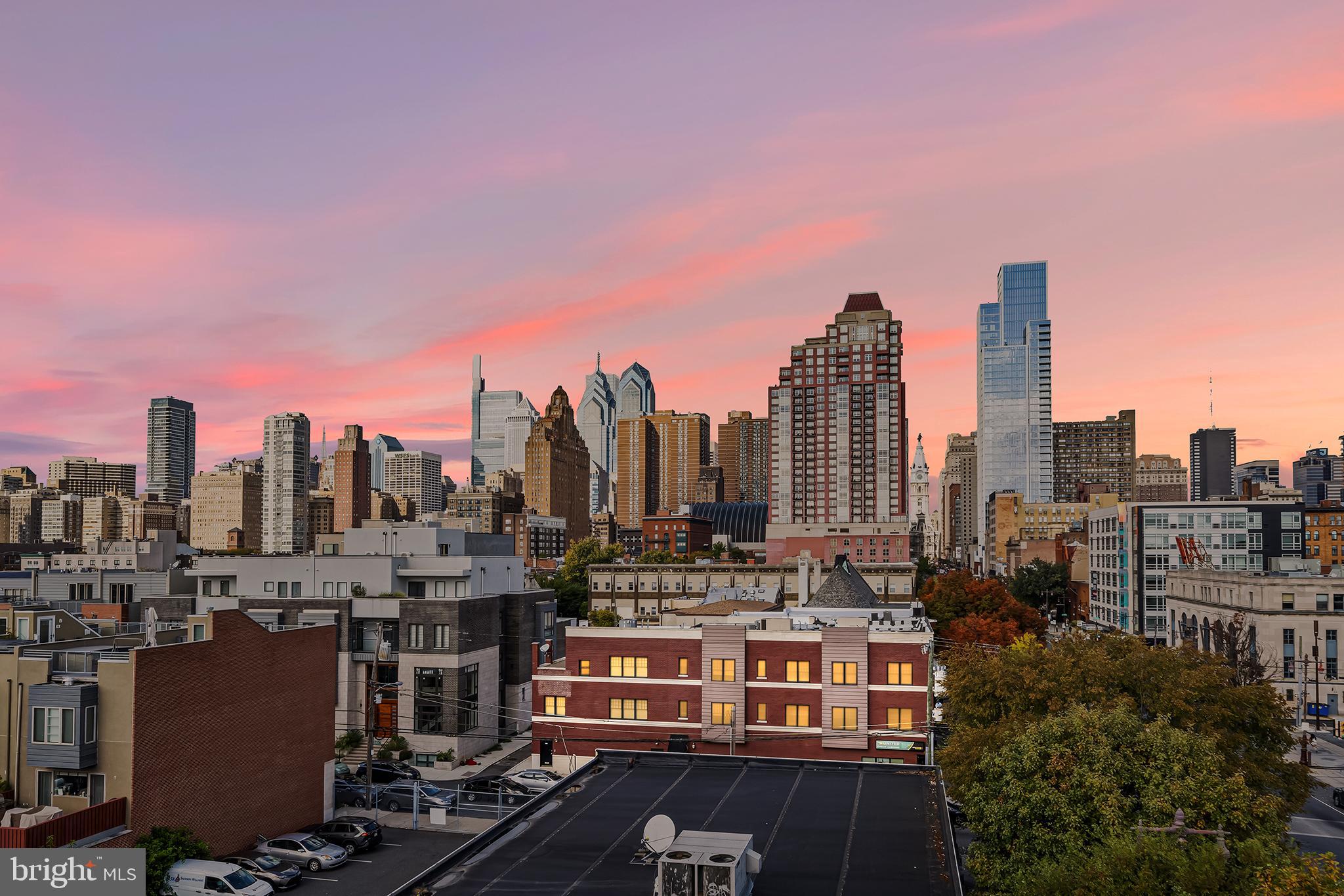 AVENUE OF THE ARTS - Residential