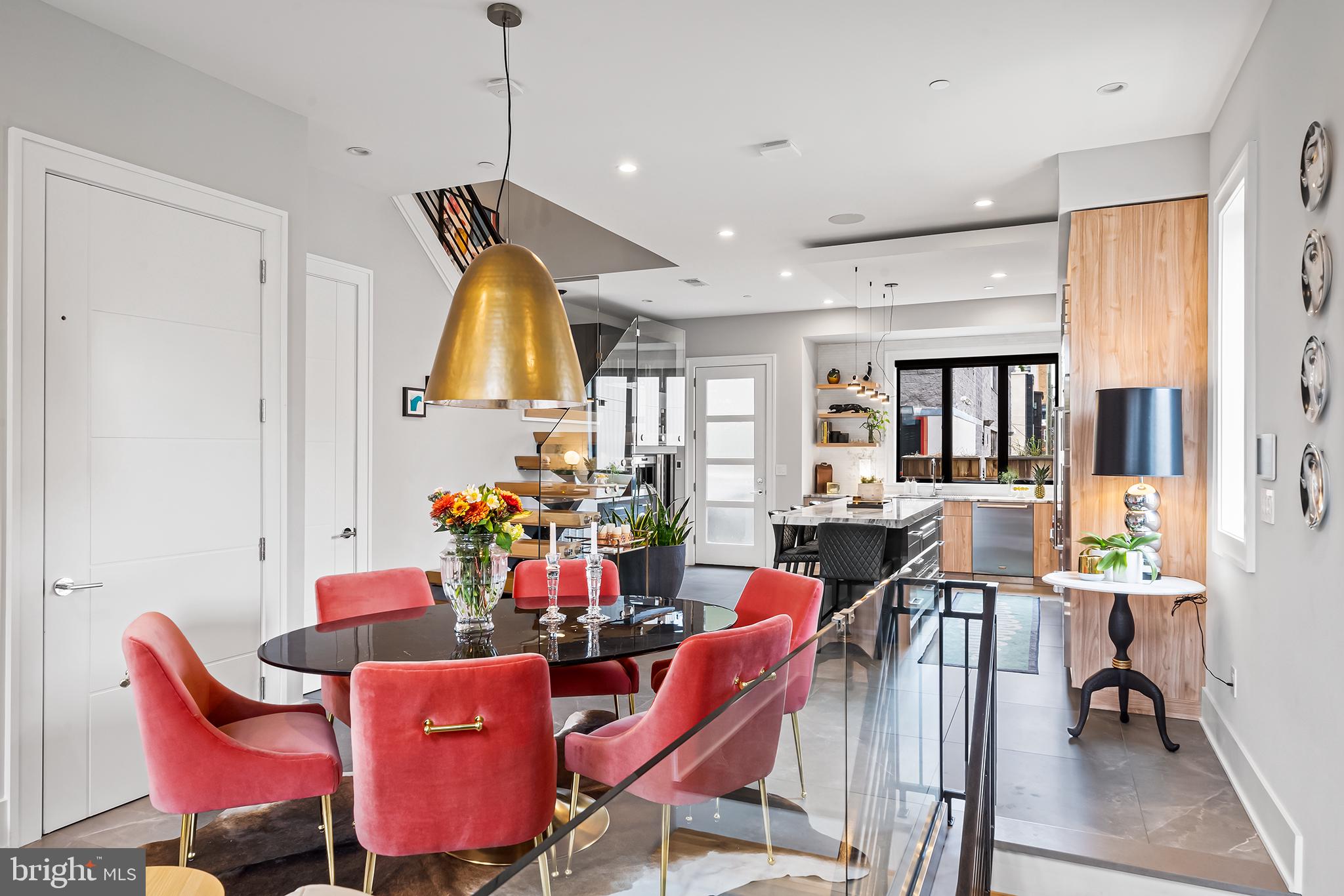 AVENUE OF THE ARTS - Residential