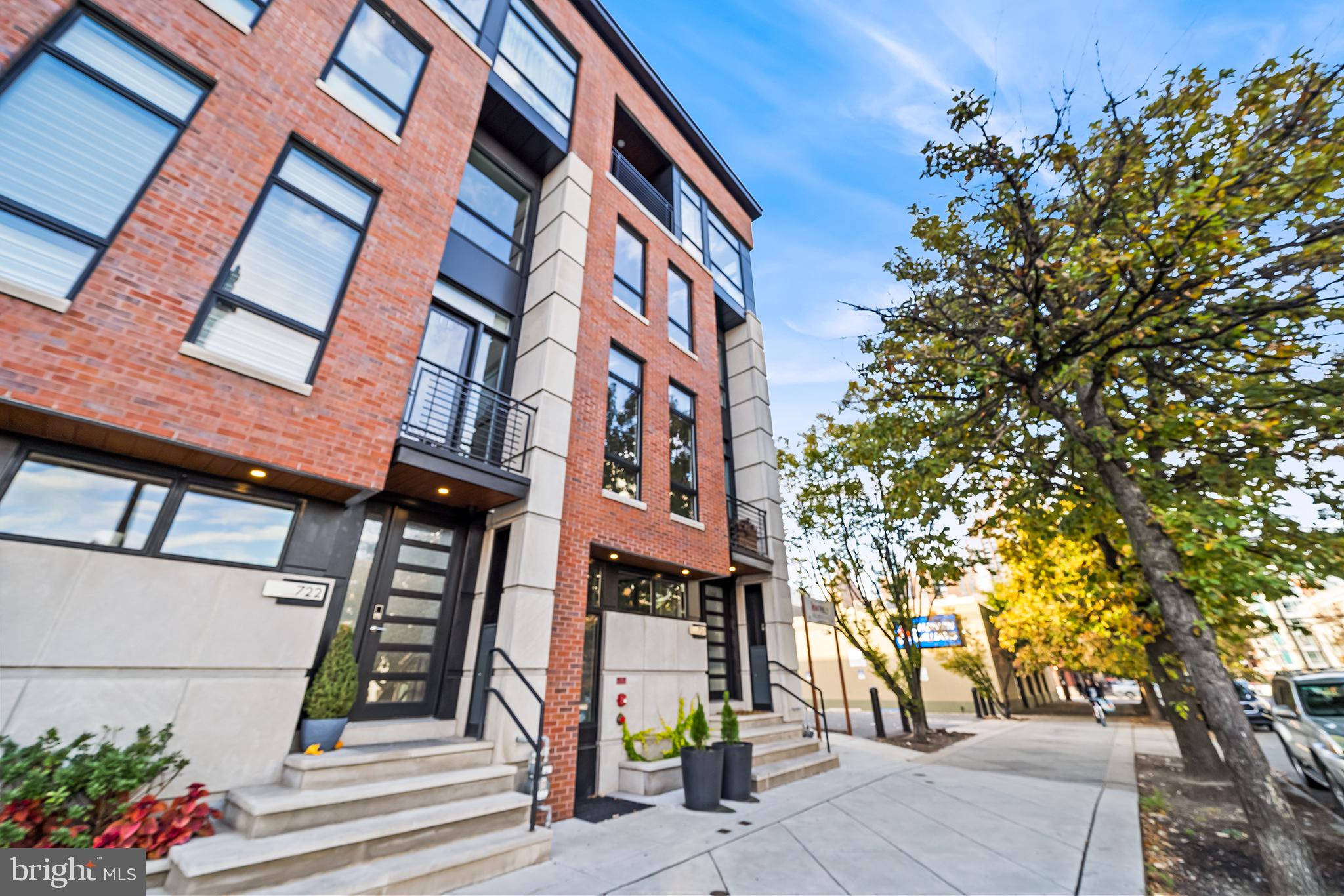 AVENUE OF THE ARTS - Residential