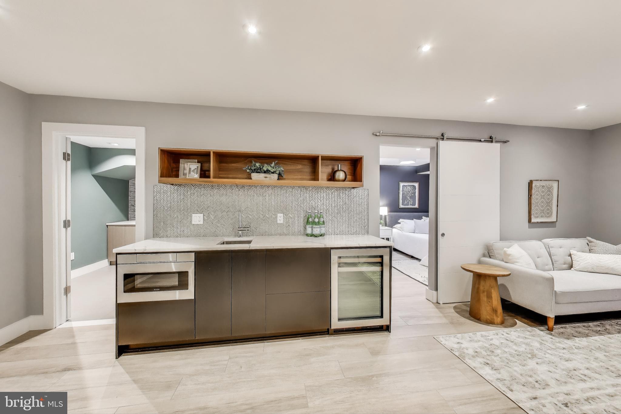 KENSINGTON KNOLLS - Residential