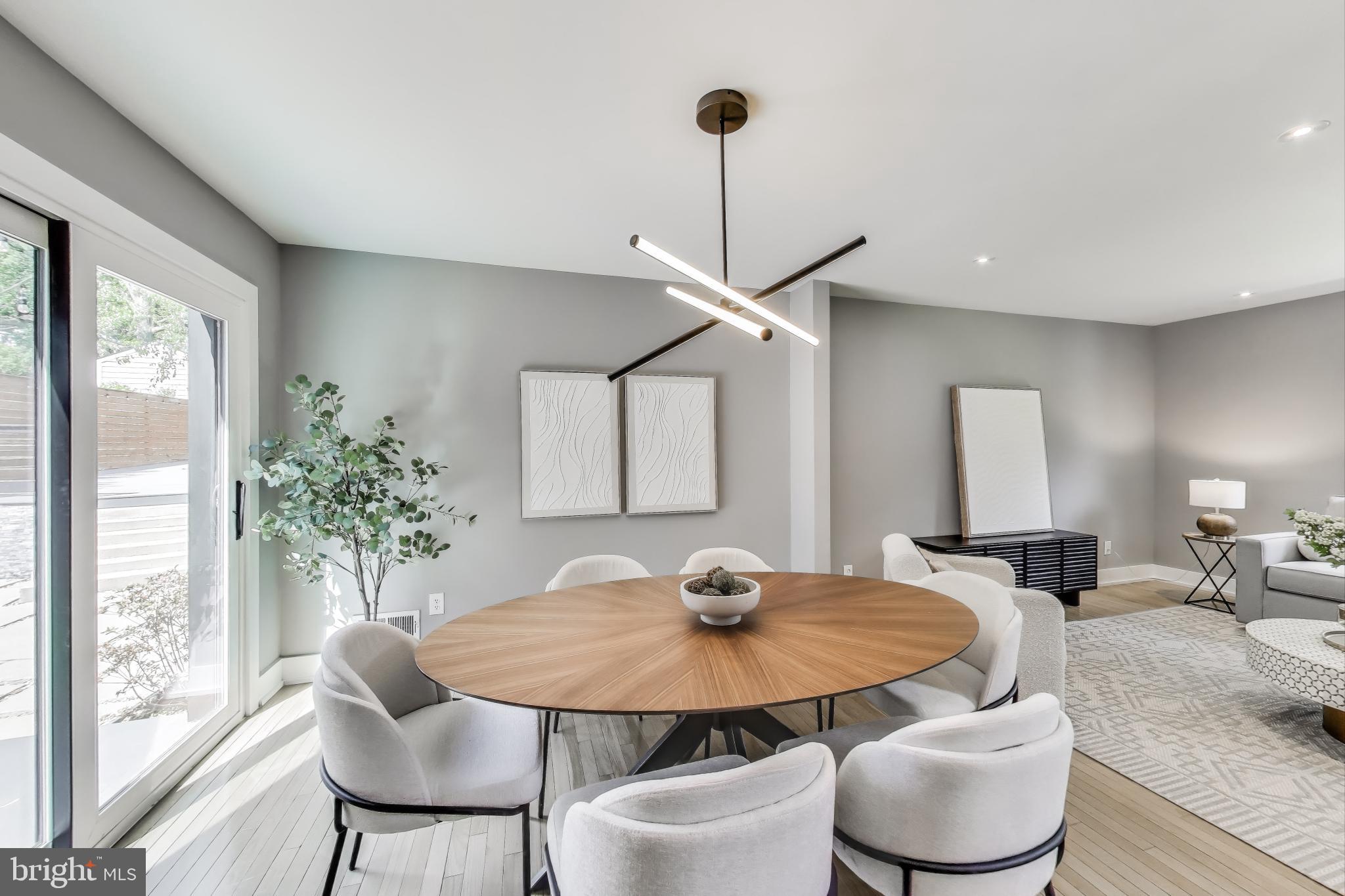 KENSINGTON KNOLLS - Residential