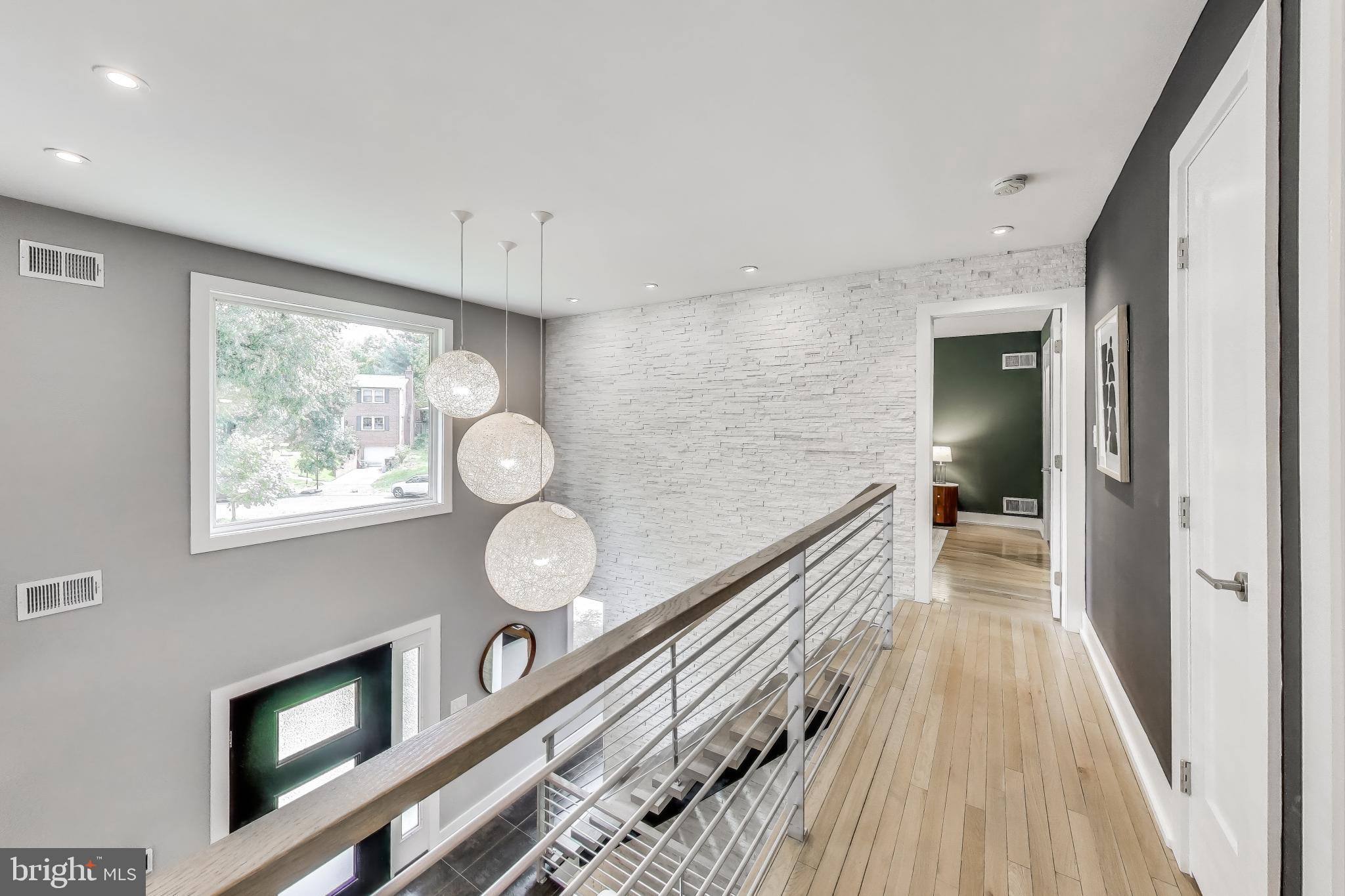 KENSINGTON KNOLLS - Residential