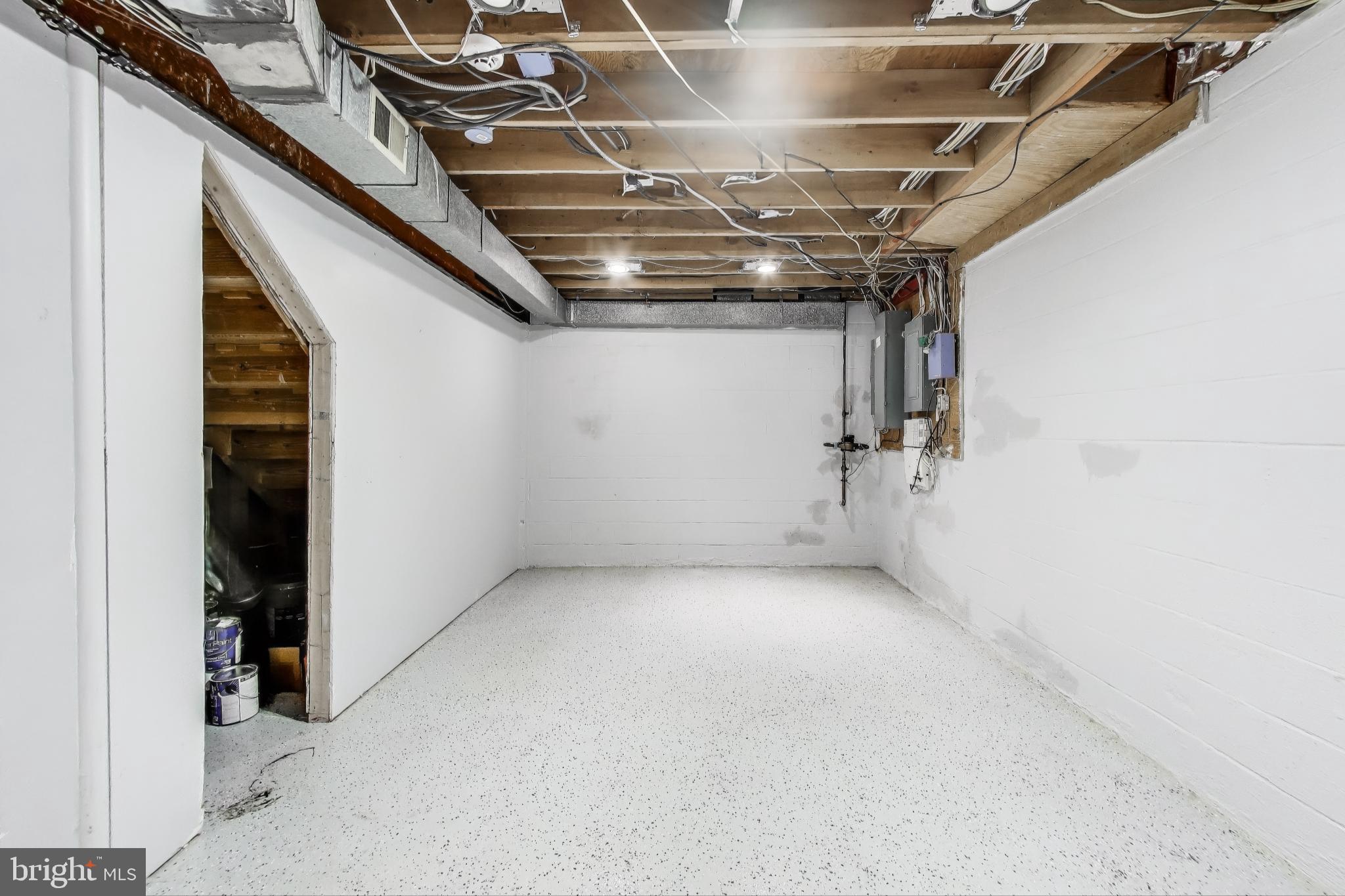 KENSINGTON KNOLLS - Residential