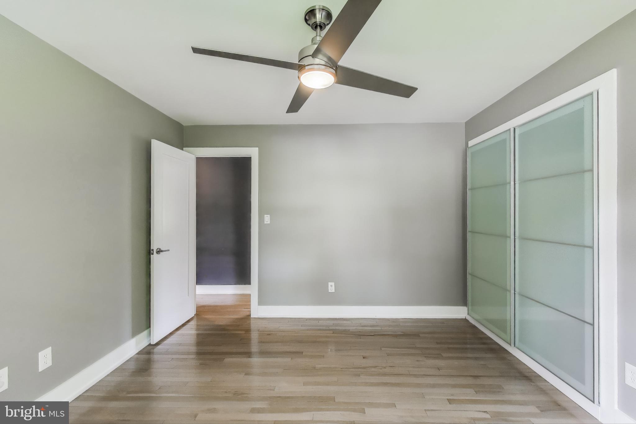 KENSINGTON KNOLLS - Residential